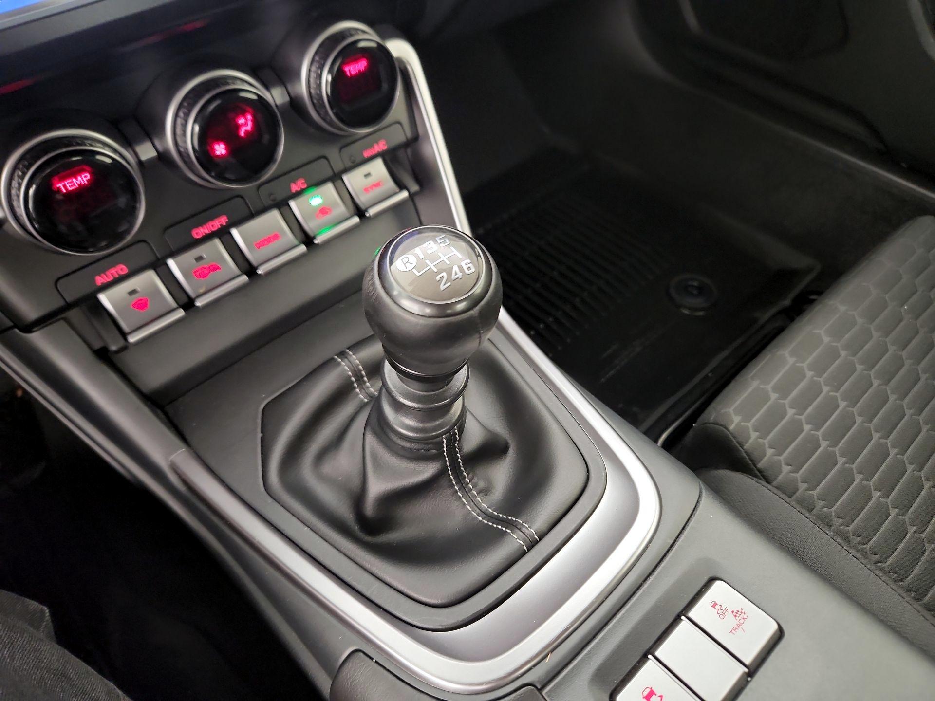 Thumbnail: 2024 Toyota GR86 - 17
