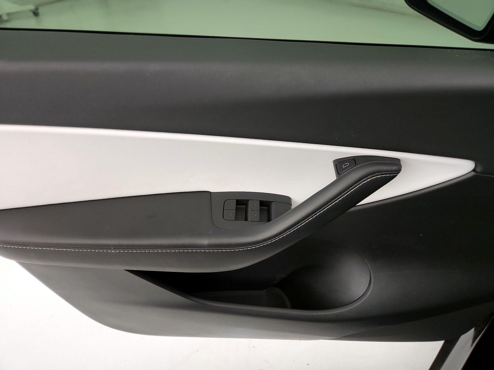 Thumbnail: 2021 Tesla Model Y - 12