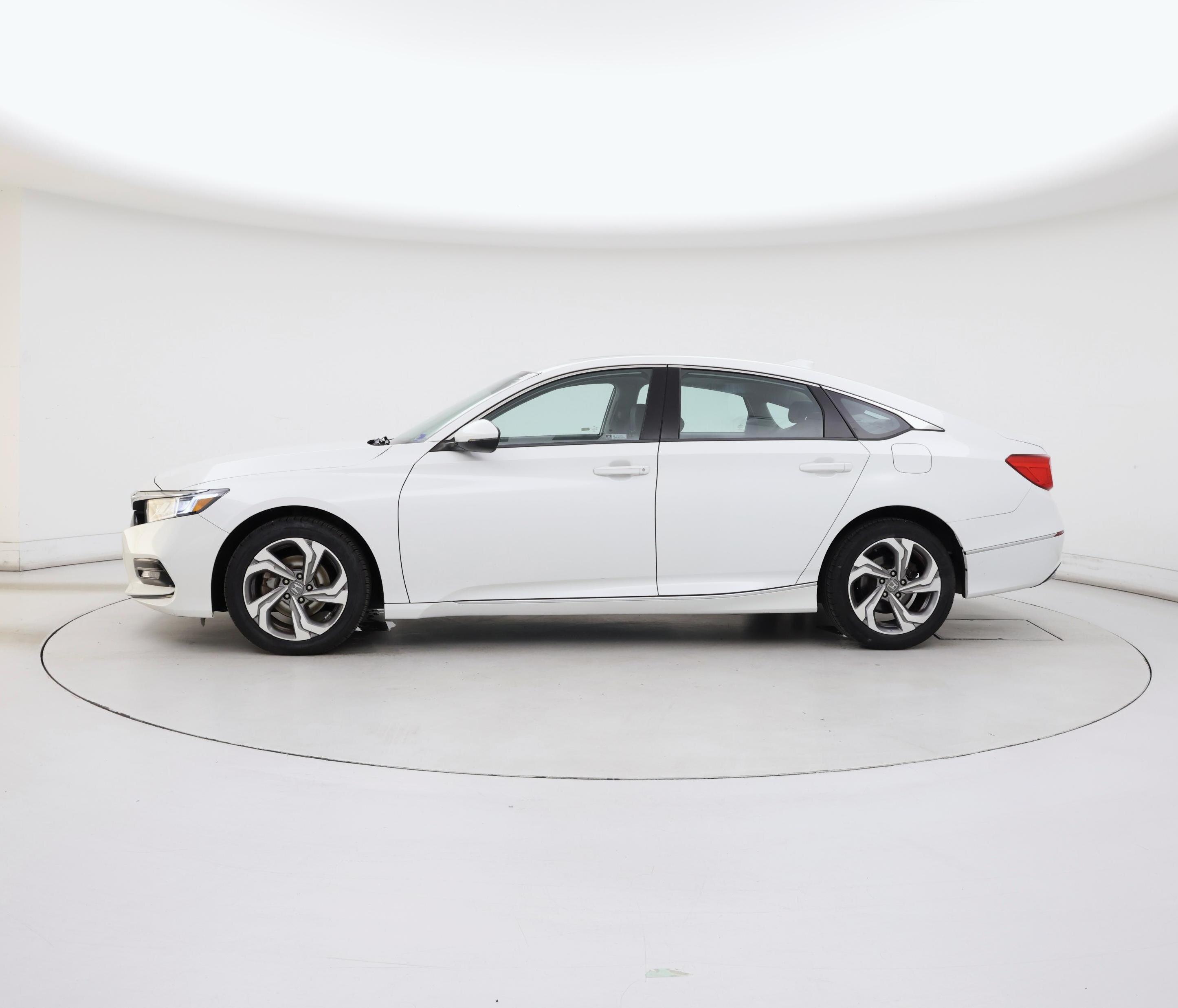 Thumbnail: 2018 Honda Accord - 3