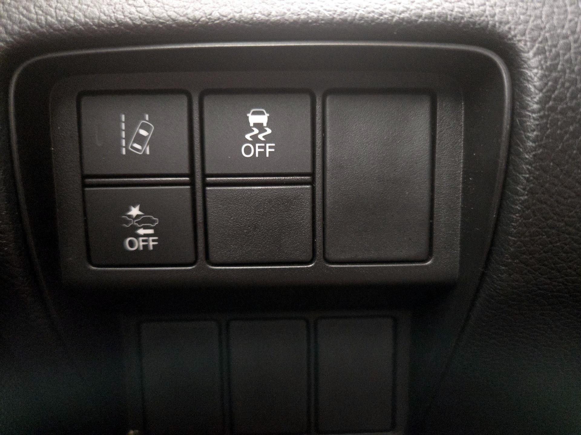 Thumbnail: 2017 Honda CR-V - 13