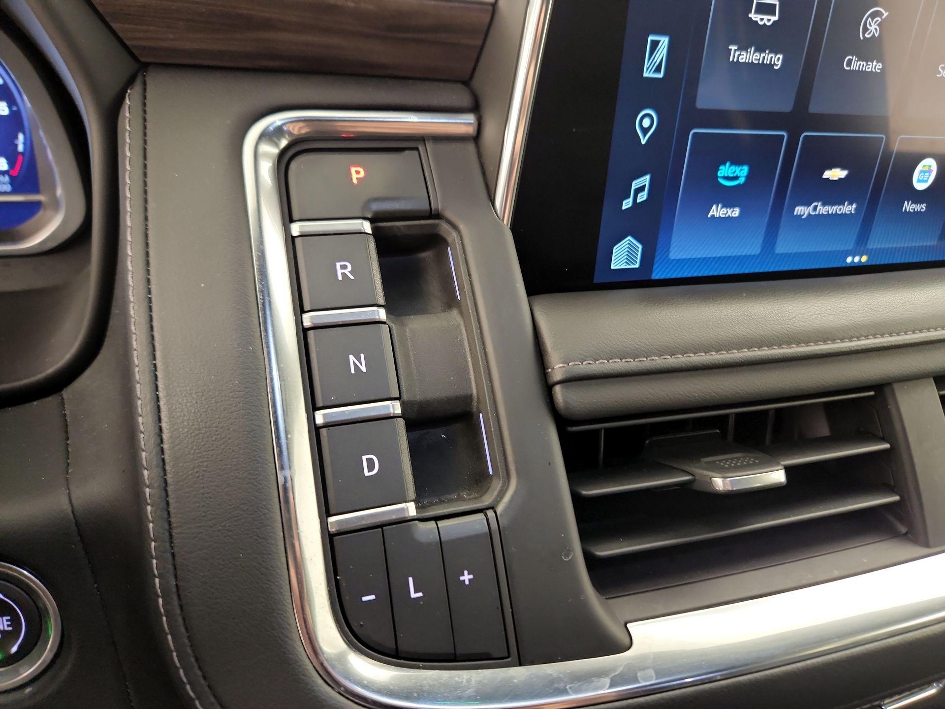 Thumbnail: 2023 Chevrolet Tahoe - 16