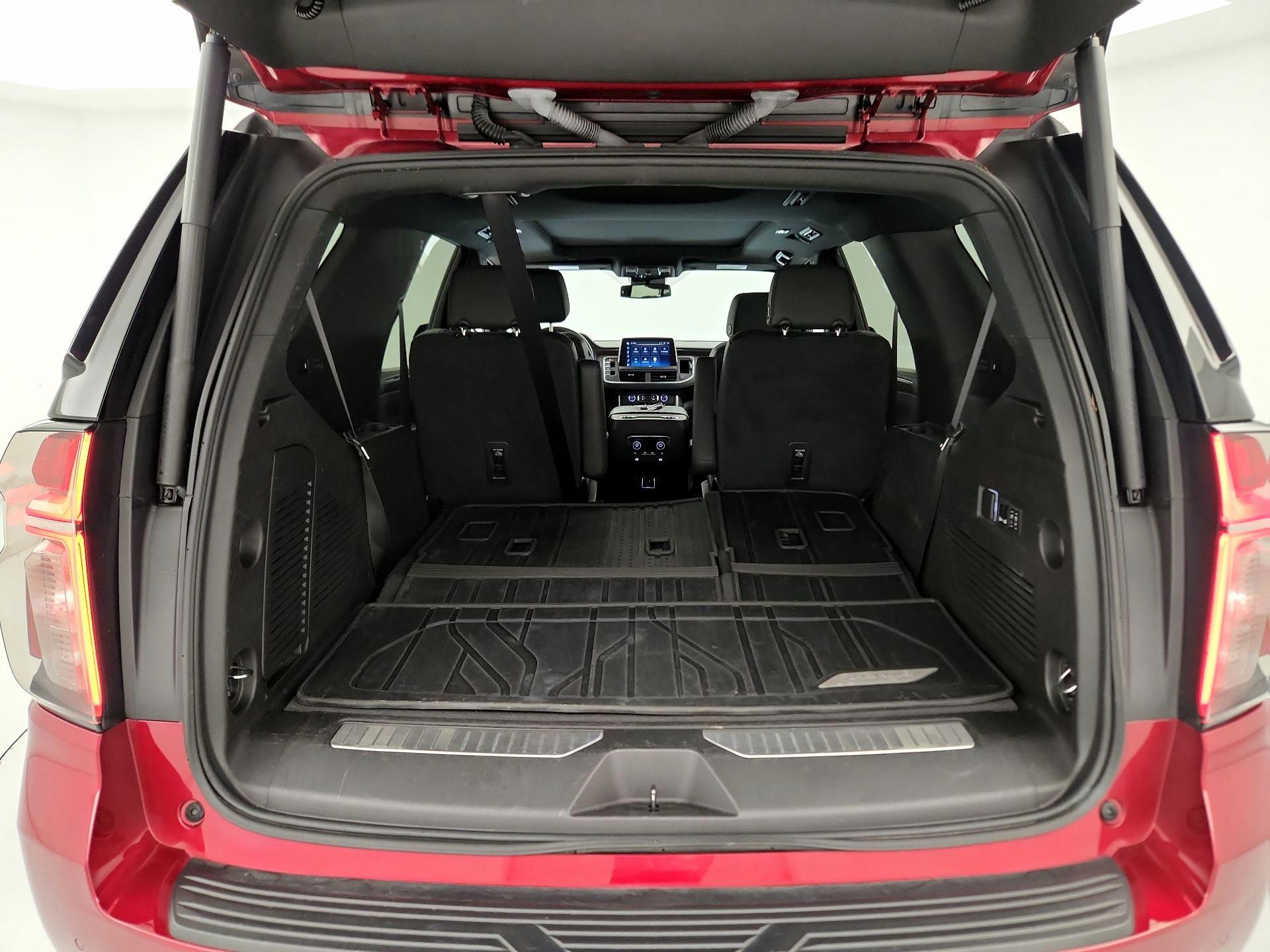 Thumbnail: 2023 Chevrolet Tahoe - 18