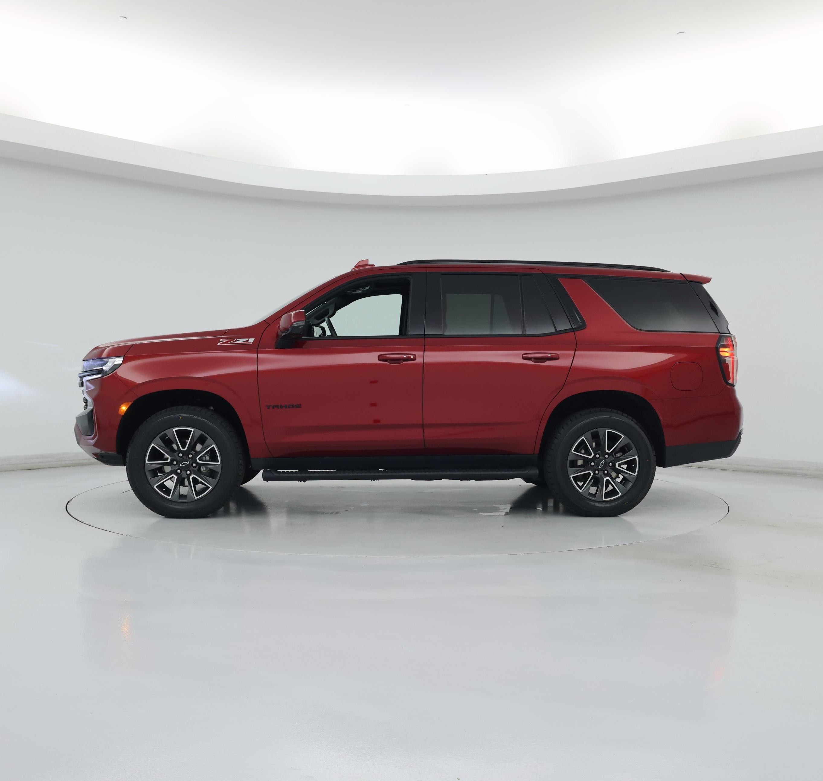 Thumbnail: 2023 Chevrolet Tahoe - 3