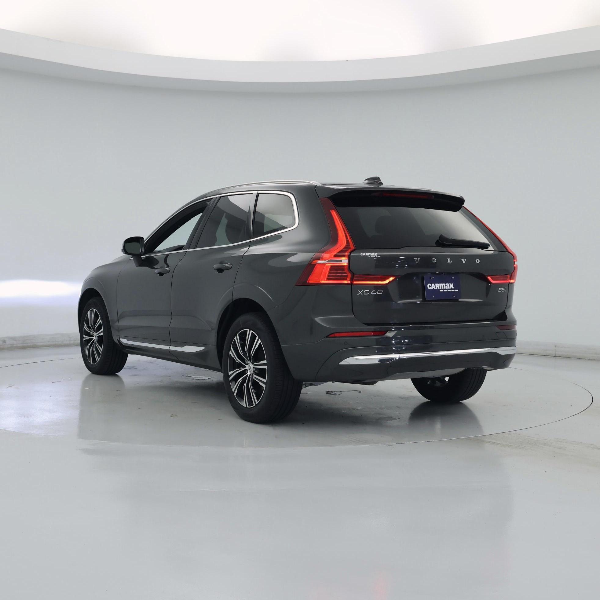 Thumbnail: 2022 Volvo XC60 - 2