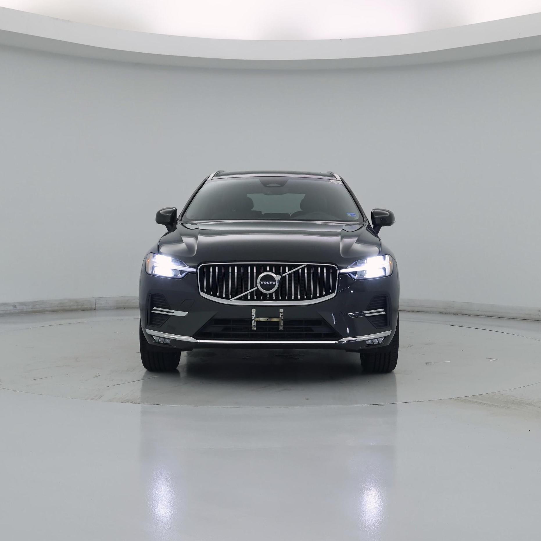 Thumbnail: 2022 Volvo XC60 - 5