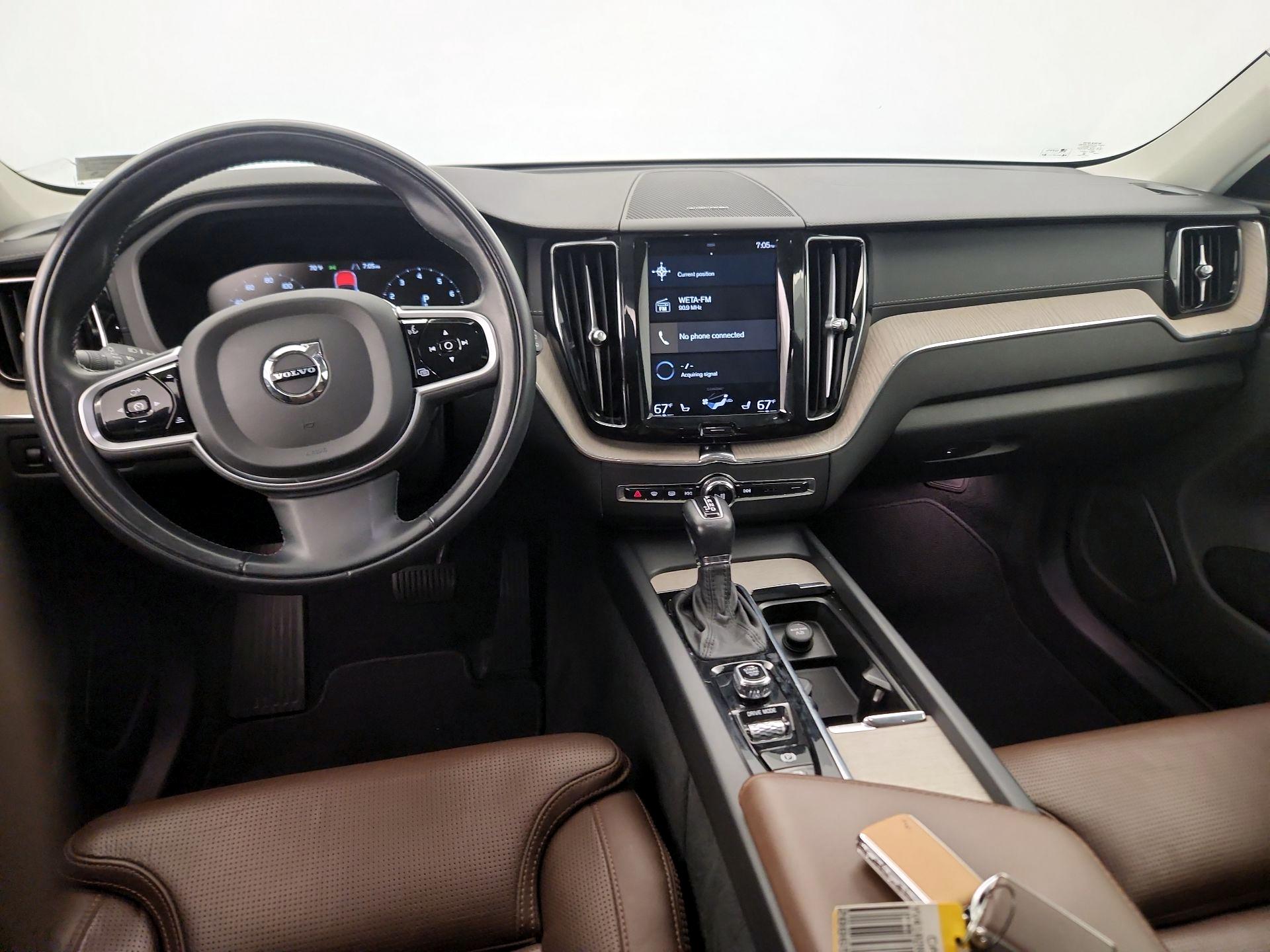 Thumbnail: 2020 Volvo XC60 - 9
