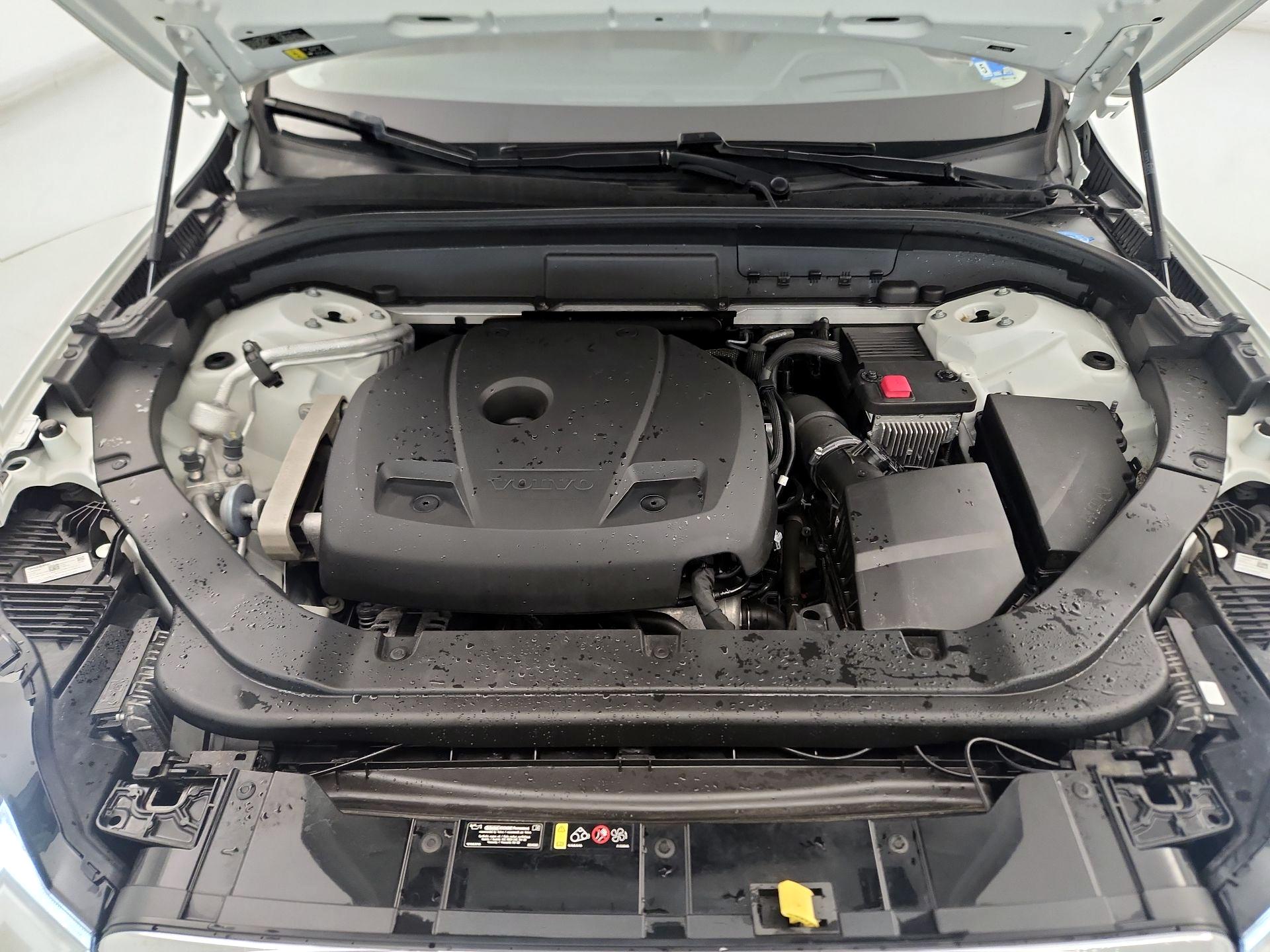 Thumbnail: 2020 Volvo XC60 - 18