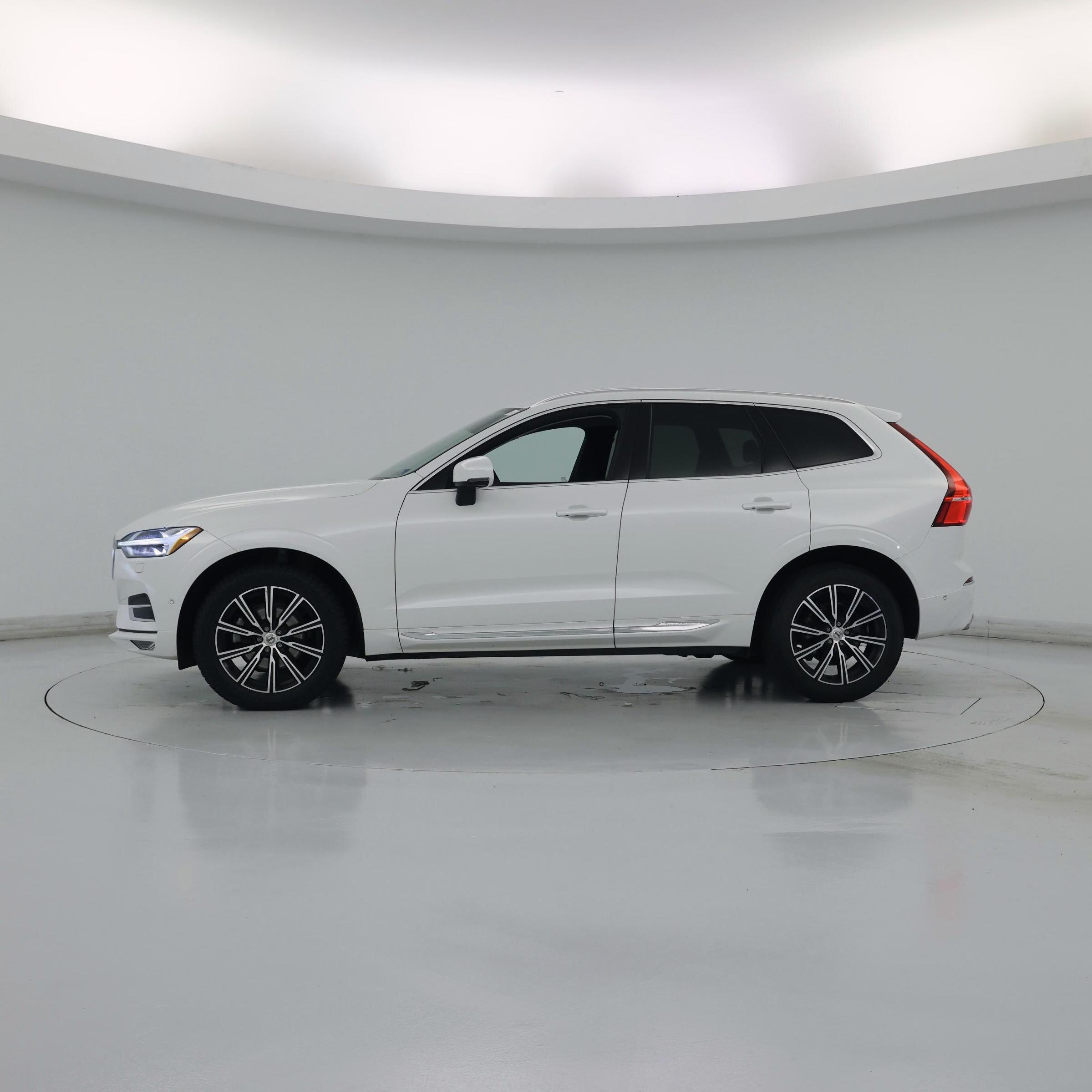 Thumbnail: 2020 Volvo XC60 - 3
