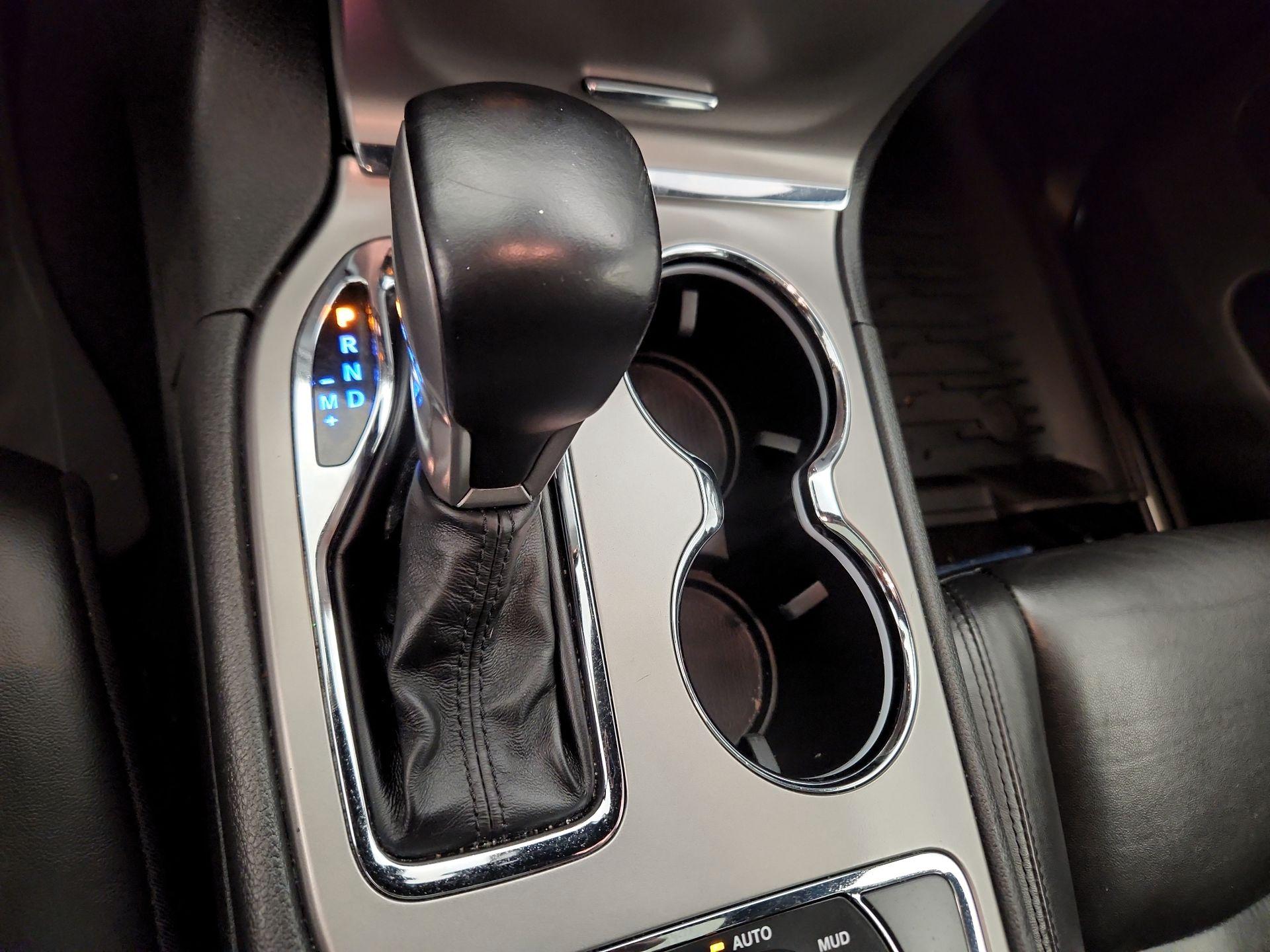 Thumbnail: 2020 Jeep Grand Cherokee - 18