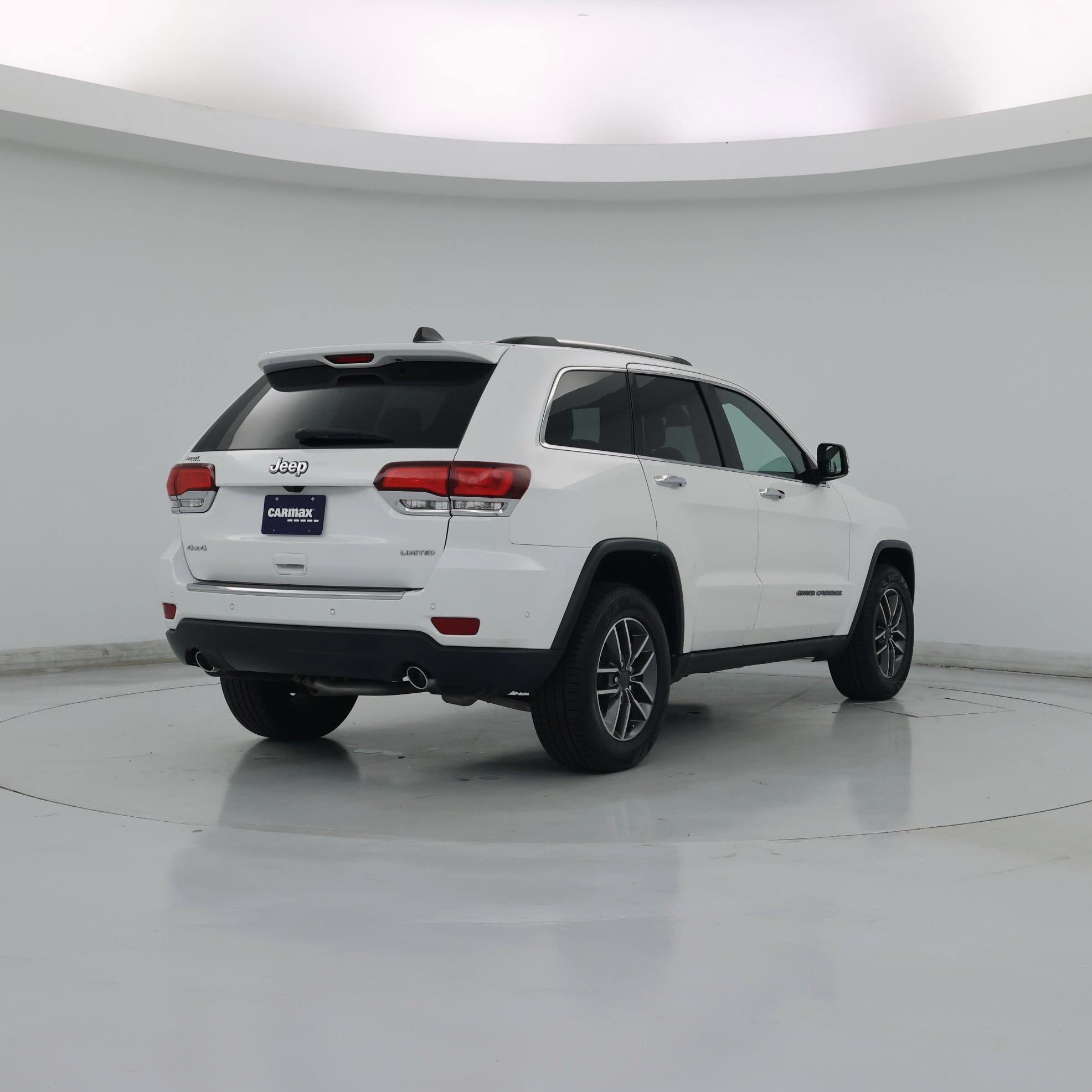 Thumbnail: 2020 Jeep Grand Cherokee - 8