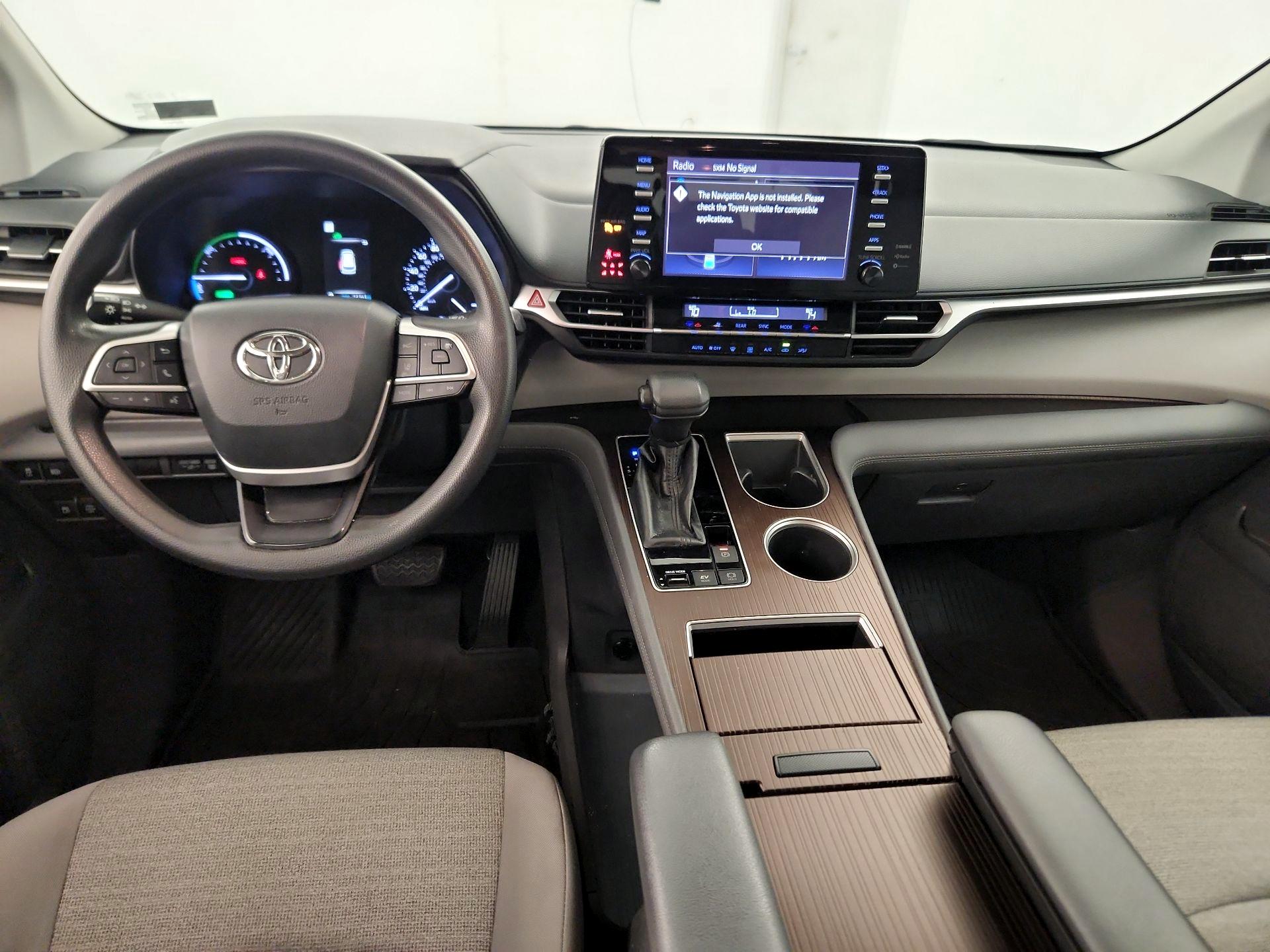Thumbnail: 2021 Toyota Sienna - 9