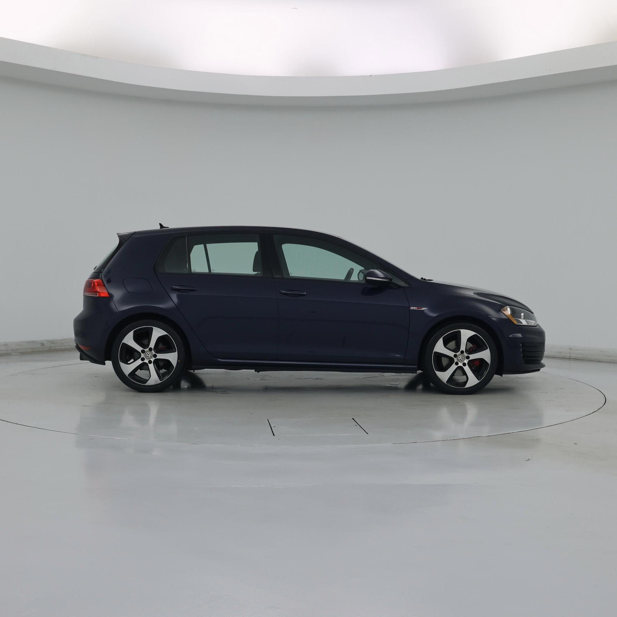 Thumbnail: 2017 Volkswagen Golf - 7