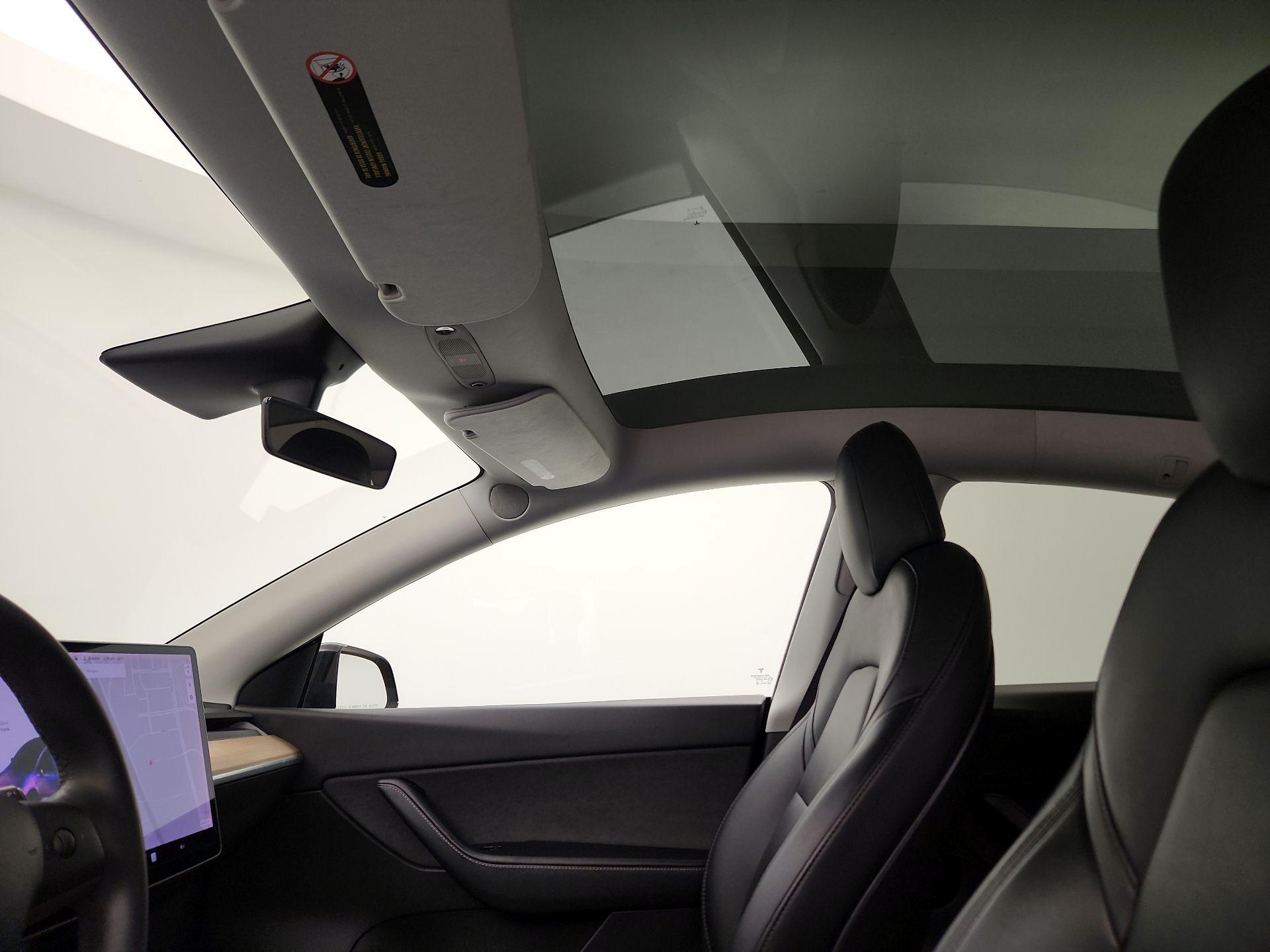 Thumbnail: 2020 Tesla Model Y - 17