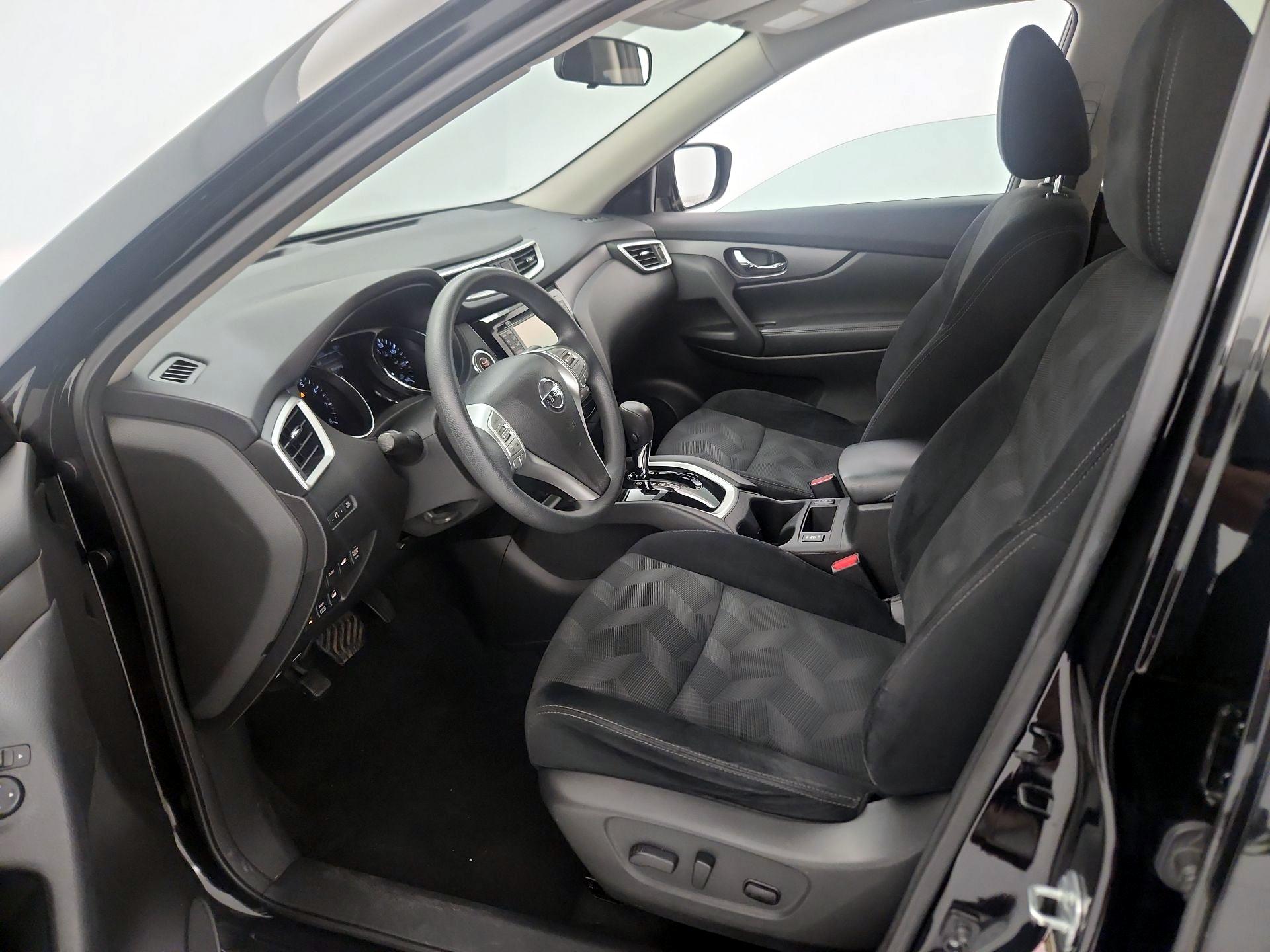 Thumbnail: 2015 Nissan Rogue - 11