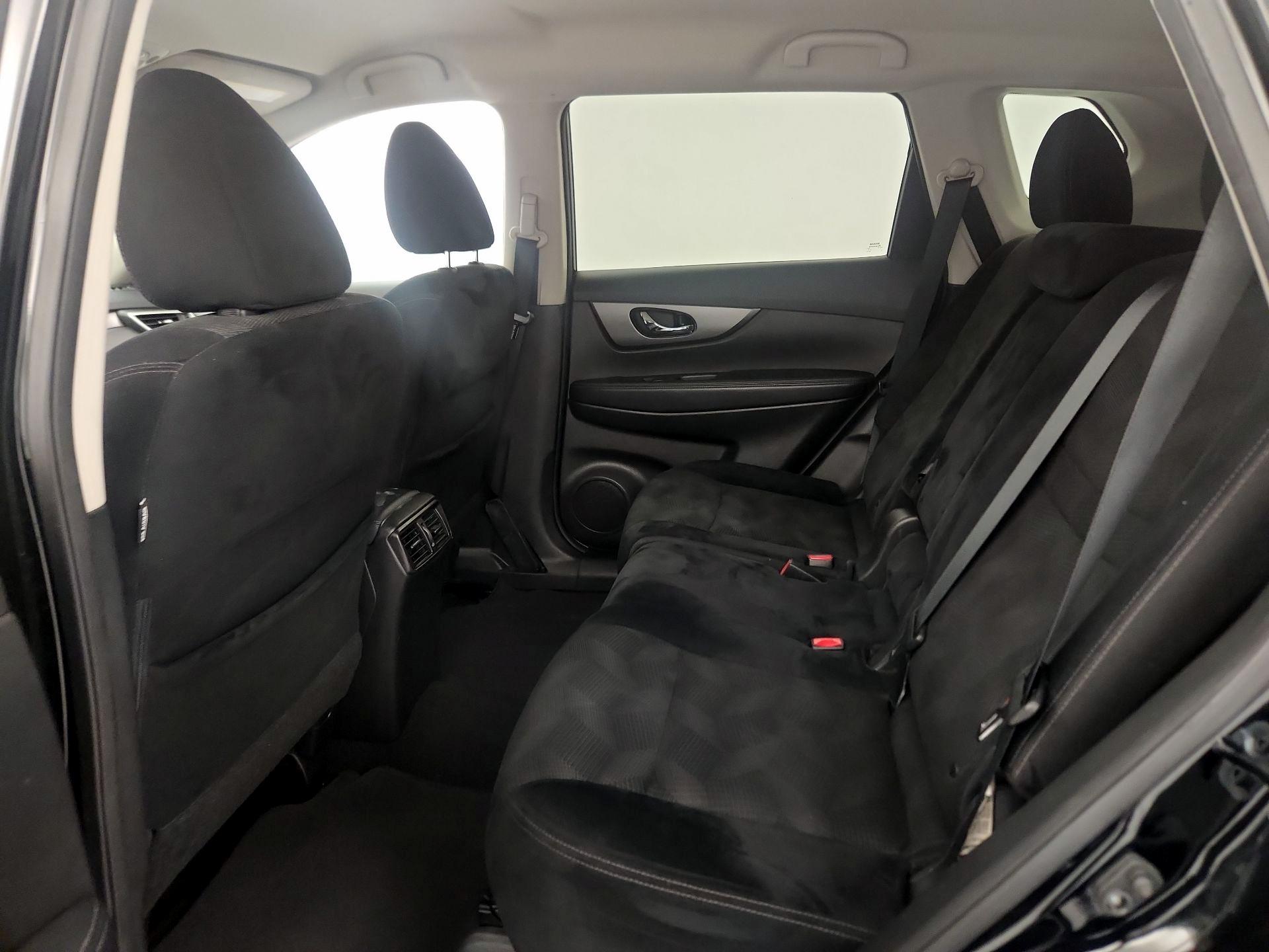 Thumbnail: 2015 Nissan Rogue - 19