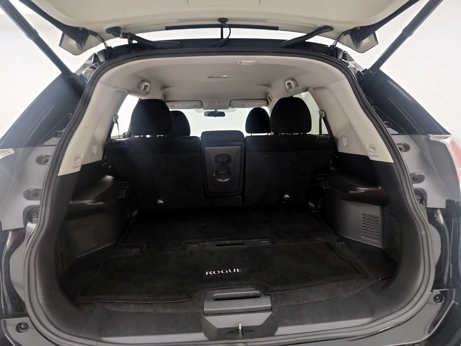 2015 Nissan Rogue SV - Photo 21