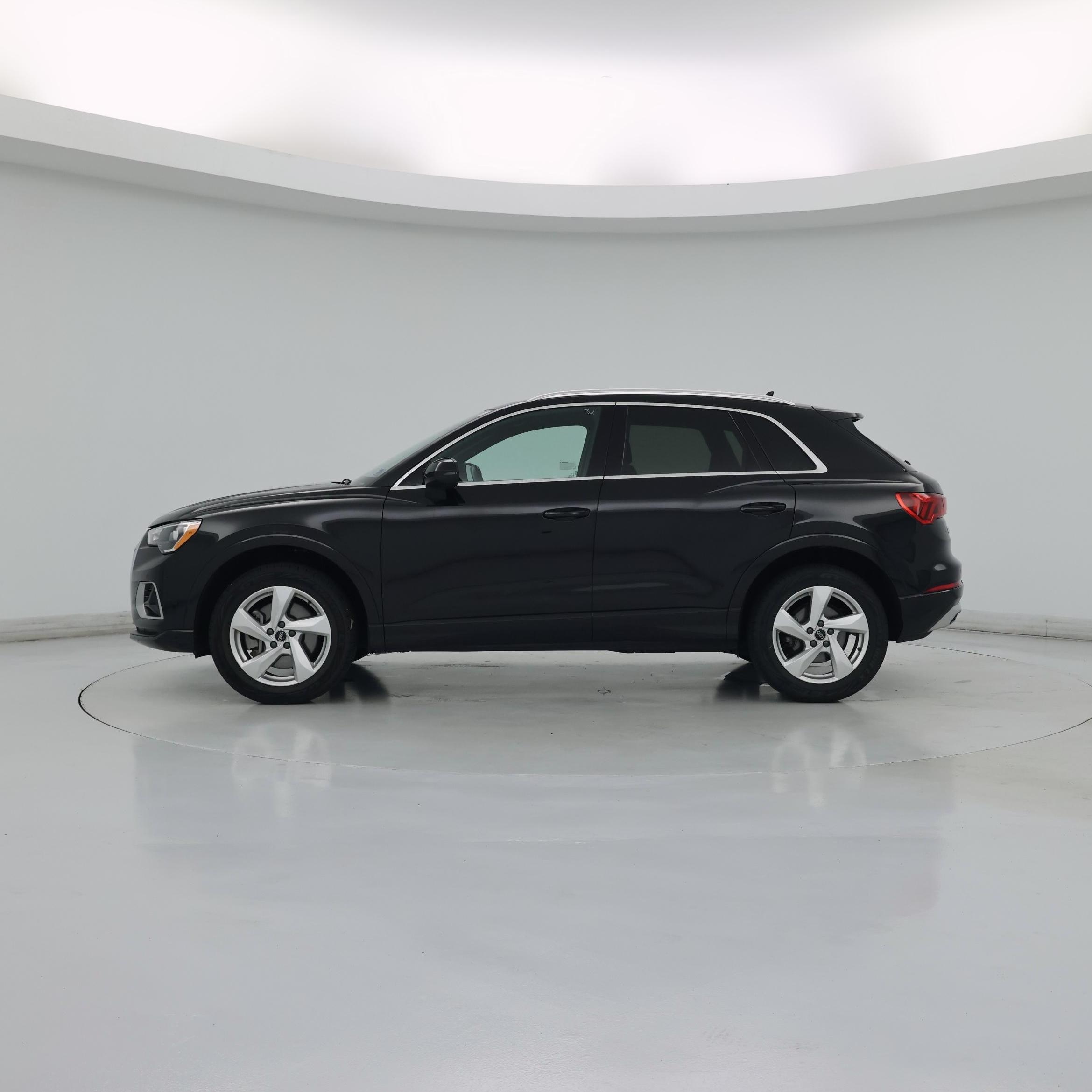 Thumbnail: 2022 Audi Q3 - 3