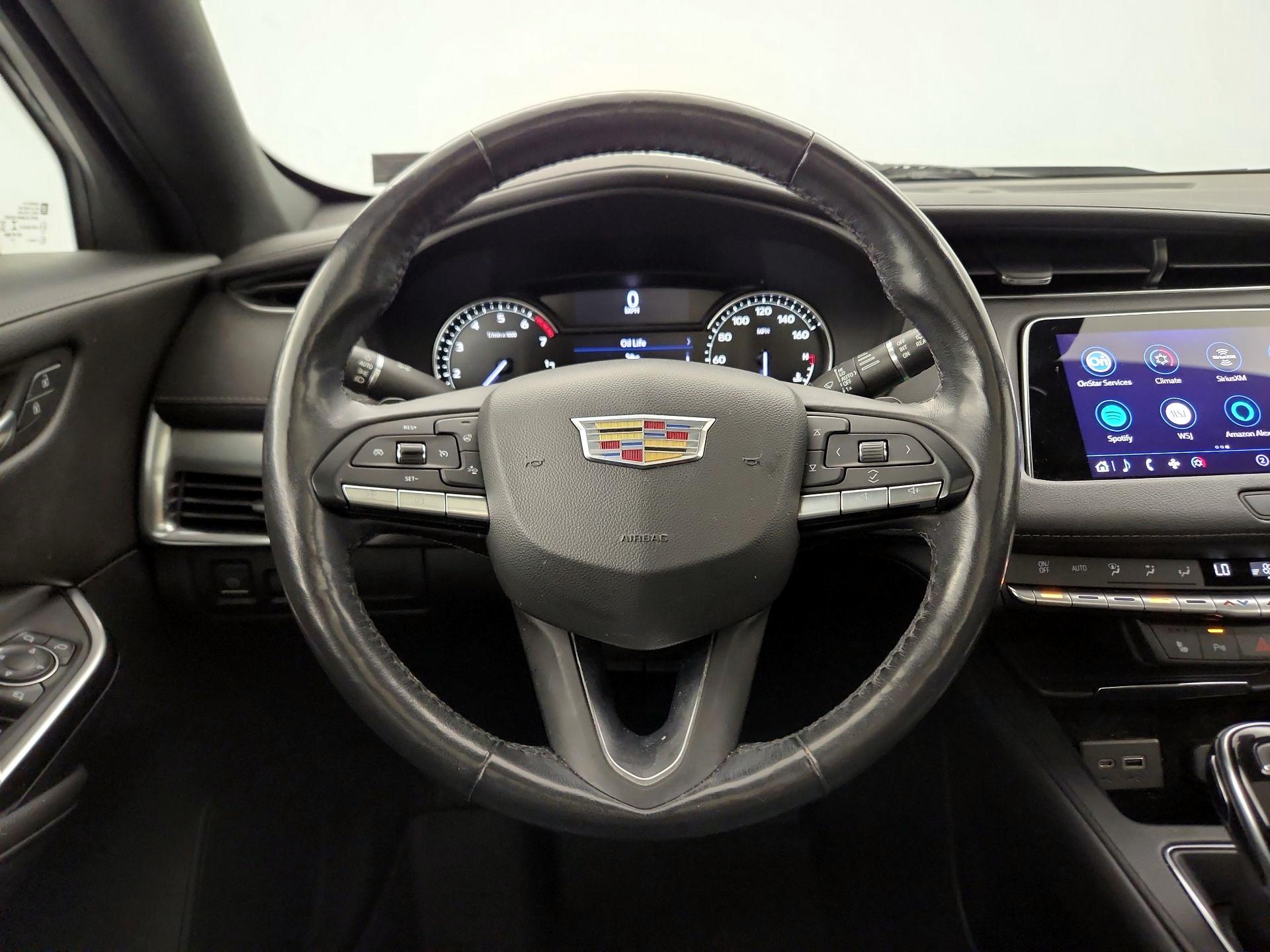 Thumbnail: 2020 Cadillac XT4 - 10
