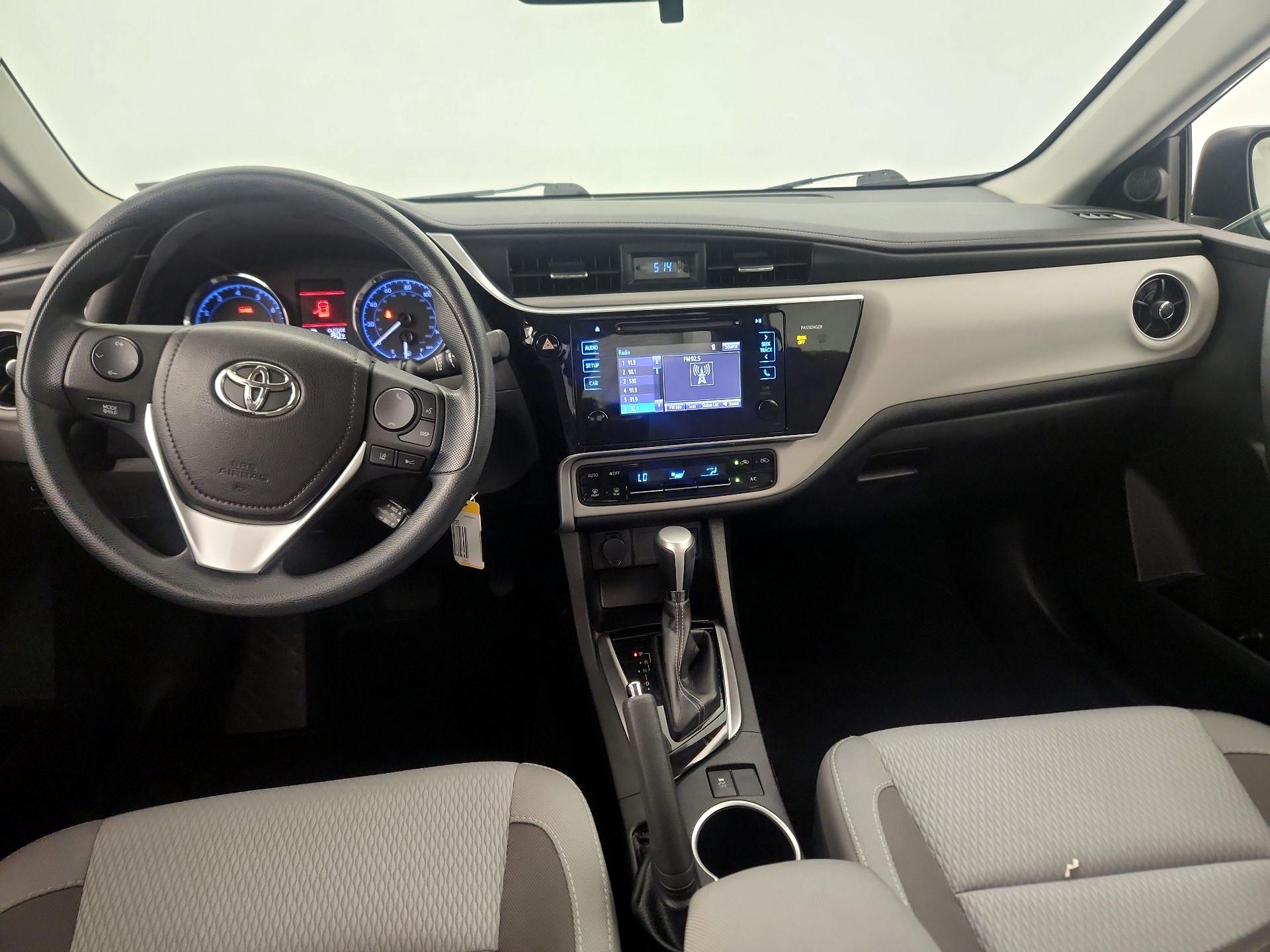 Thumbnail: 2017 Toyota Corolla - 9