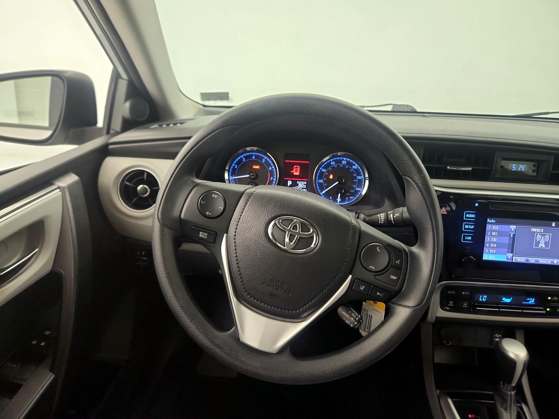 Thumbnail: 2017 Toyota Corolla - 10