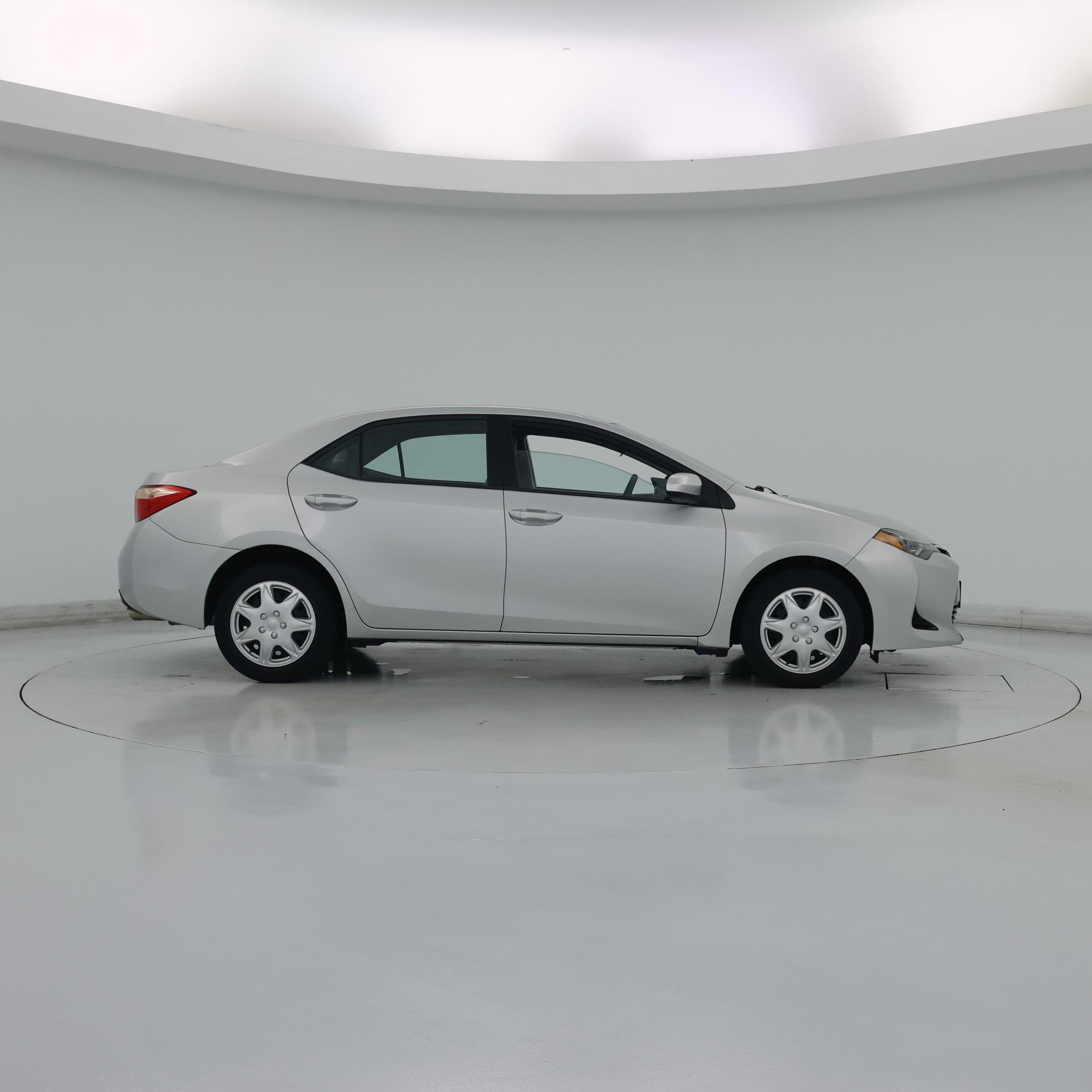 Thumbnail: 2017 Toyota Corolla - 7