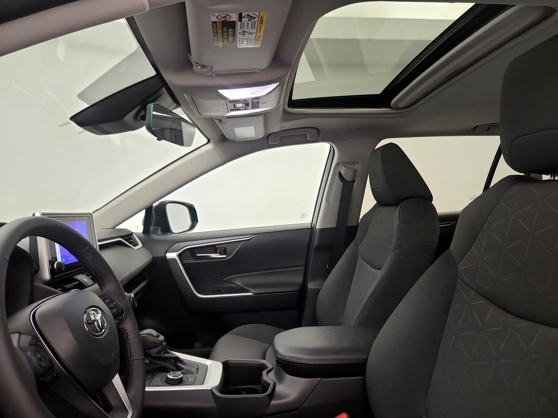 Thumbnail: 2024 Toyota RAV4 - 19
