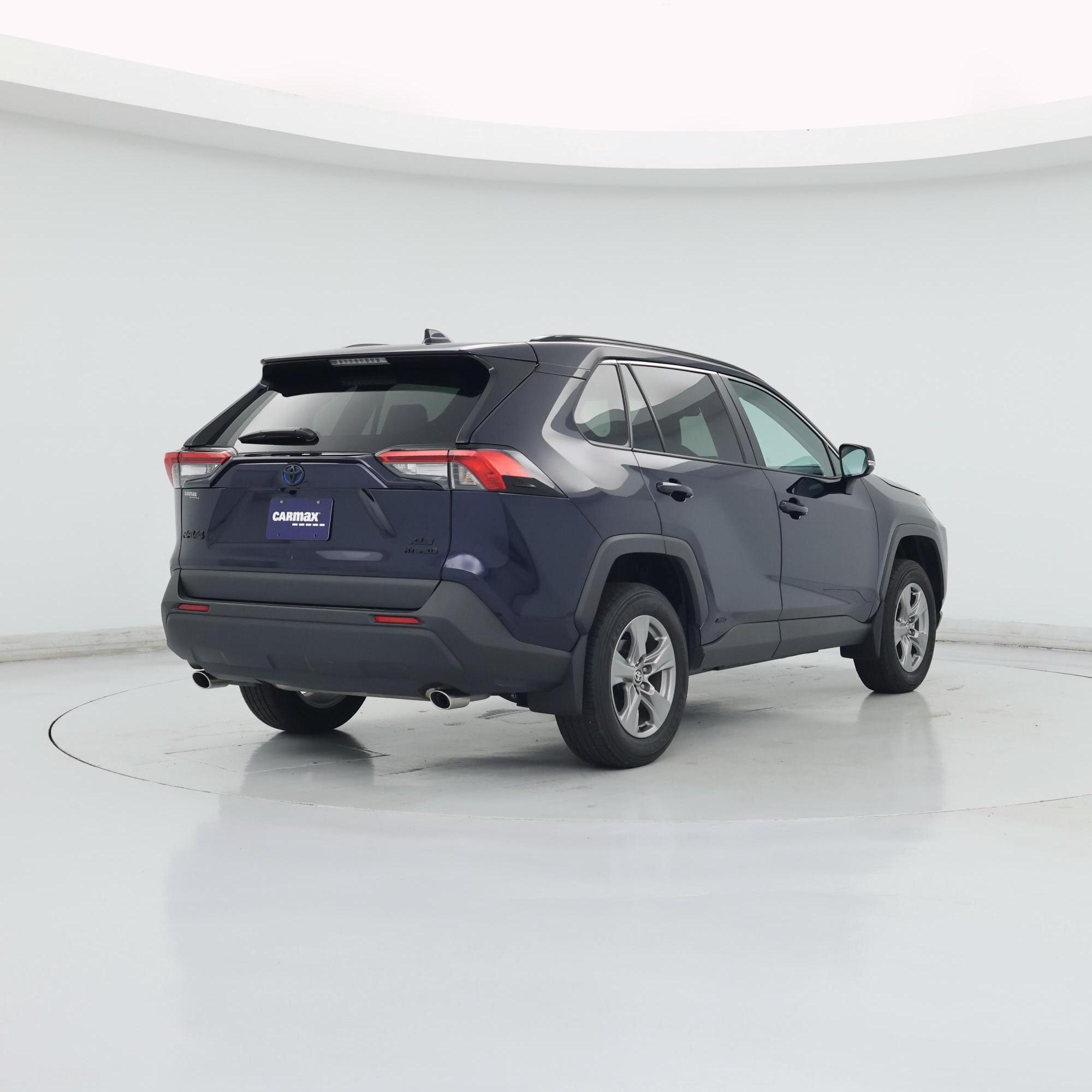 Thumbnail: 2024 Toyota RAV4 - 8