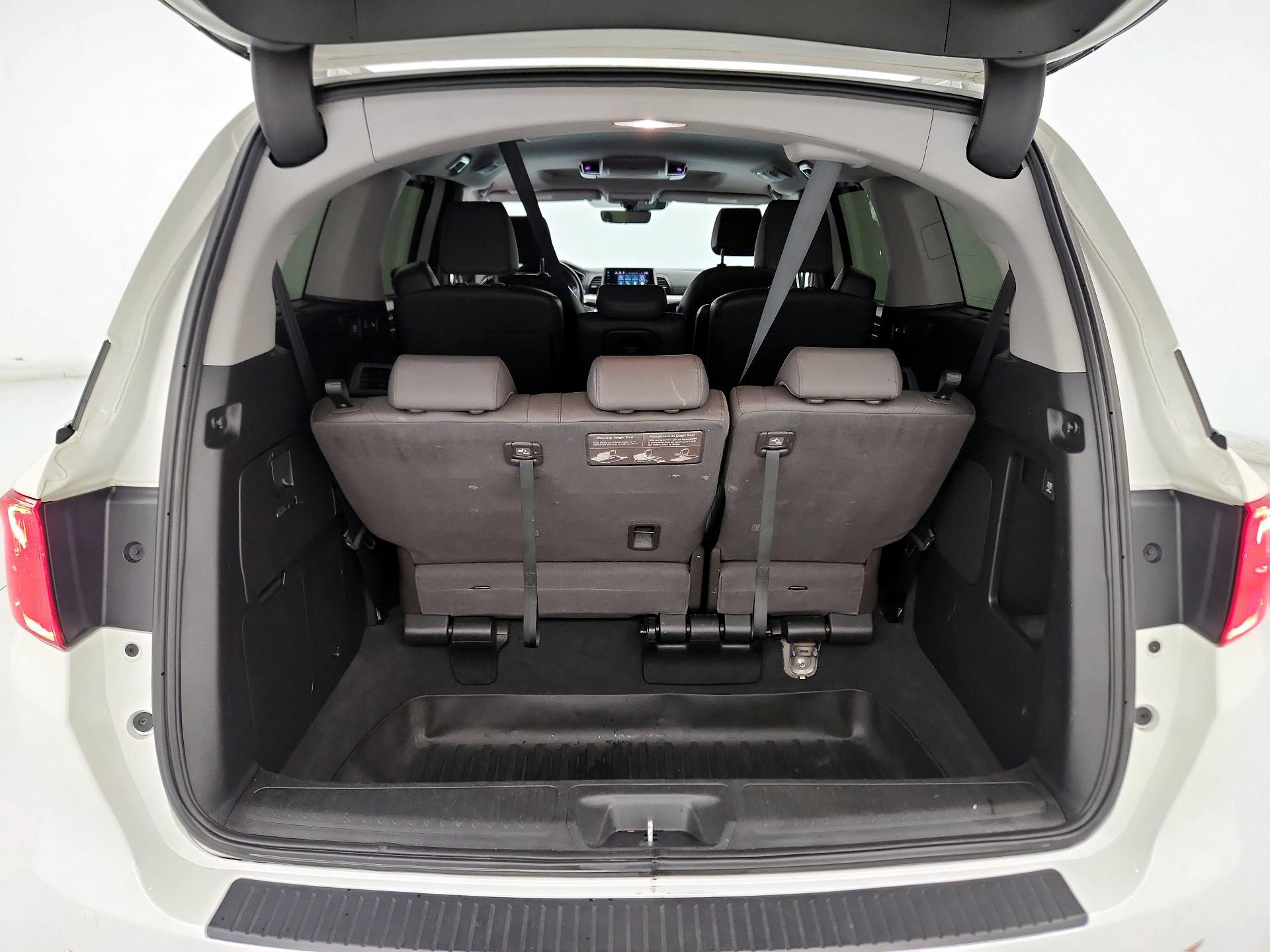 Thumbnail: 2019 Honda Odyssey - 17