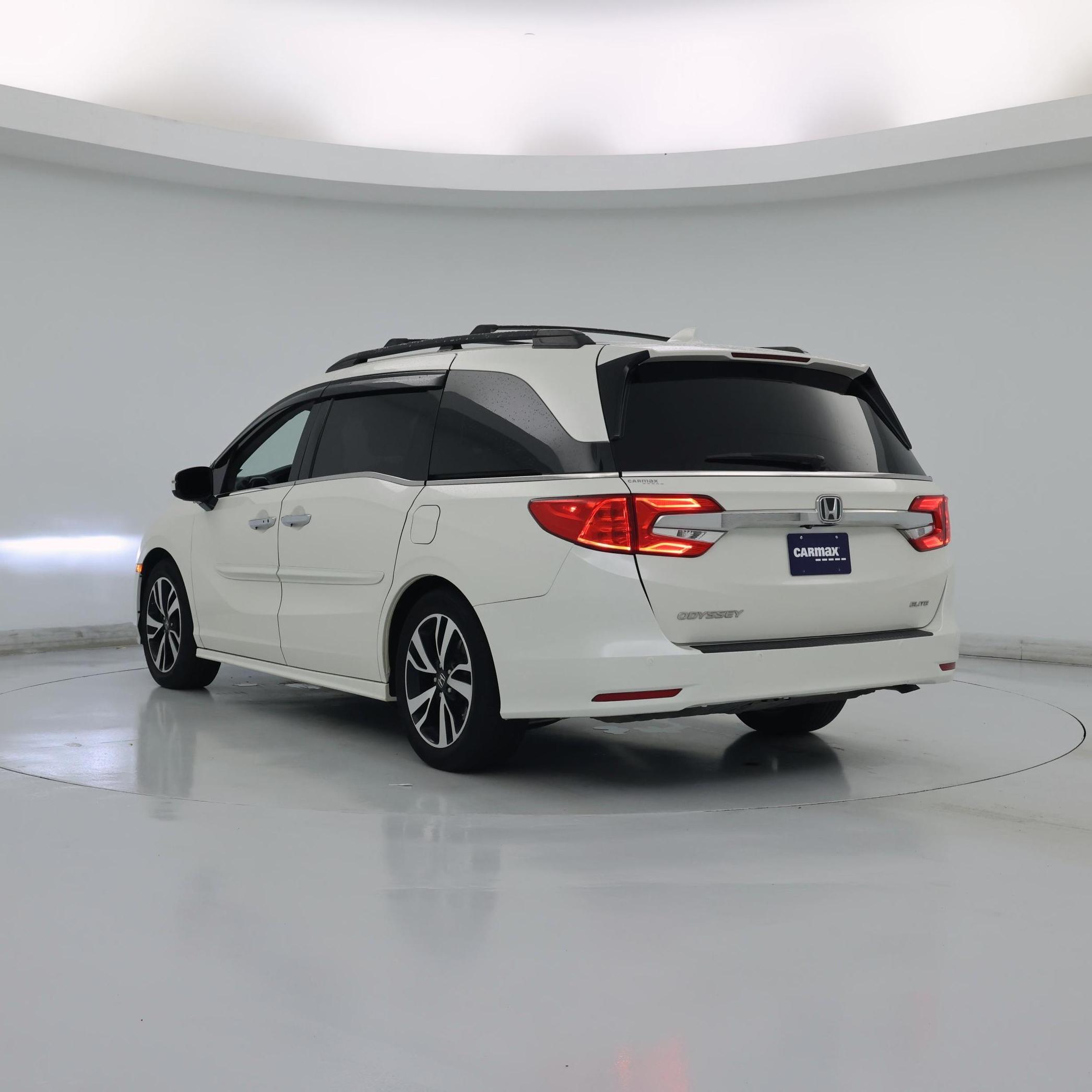 Thumbnail: 2019 Honda Odyssey - 2
