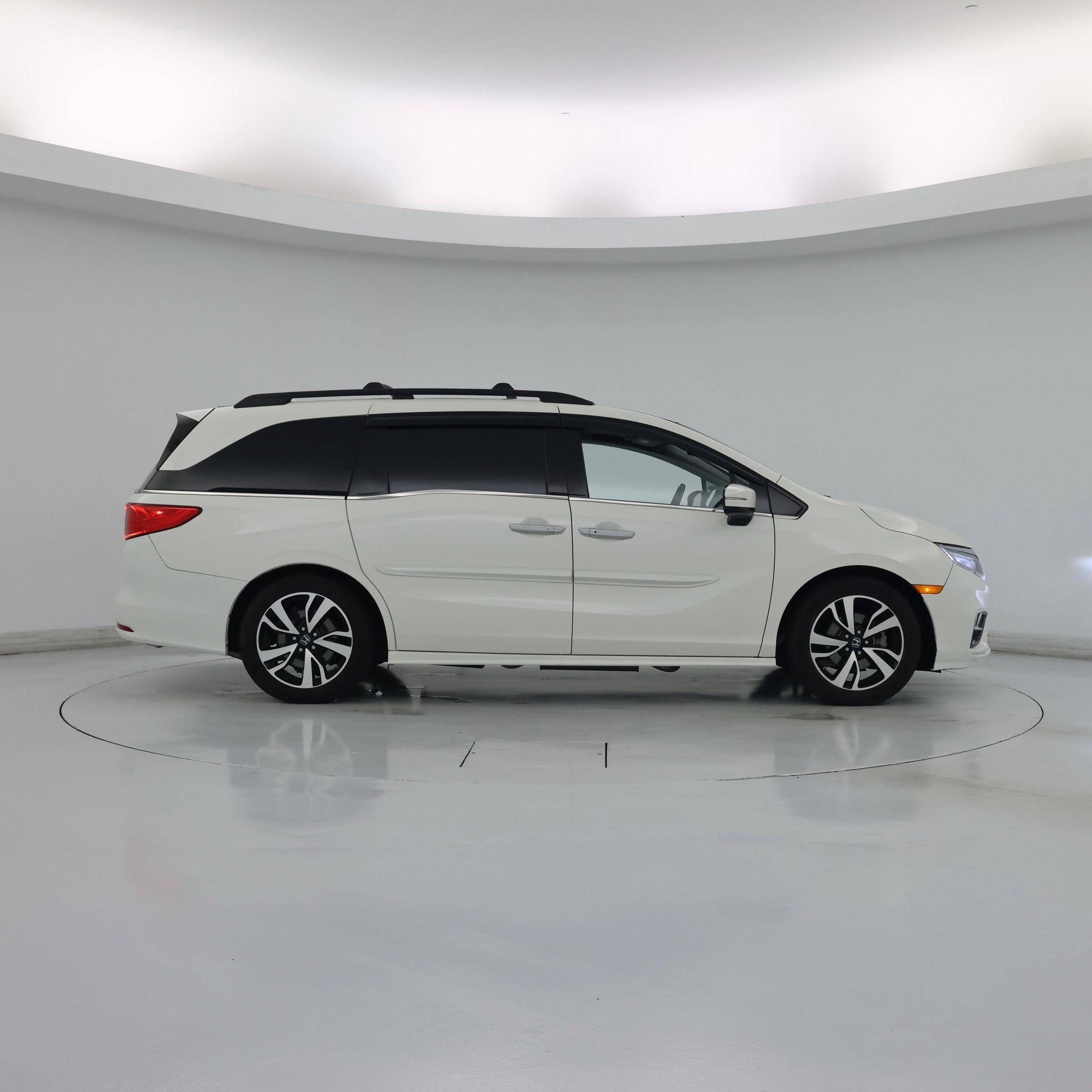 Thumbnail: 2019 Honda Odyssey - 7