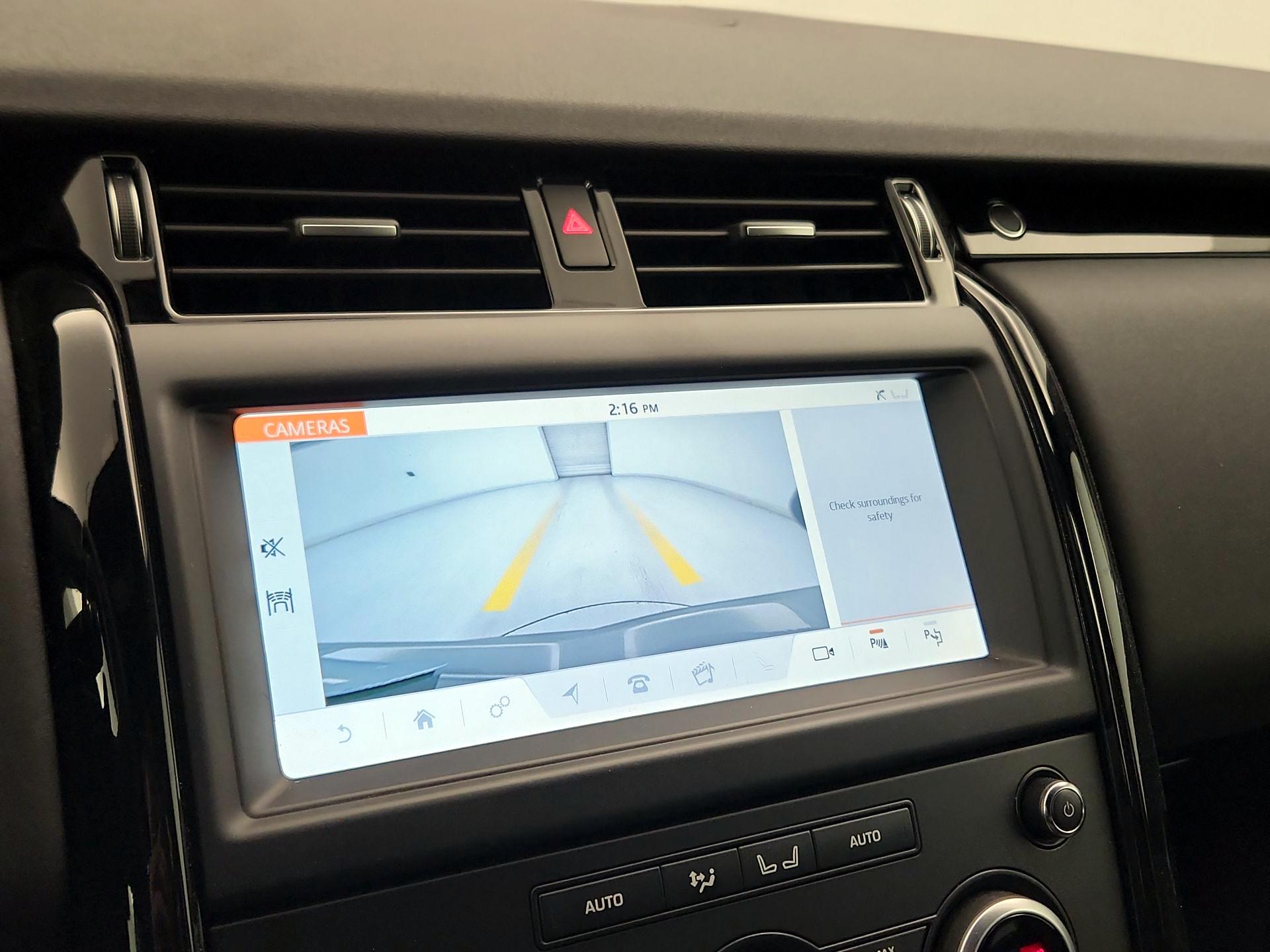 Thumbnail: 2019 Land Rover Discovery - 14