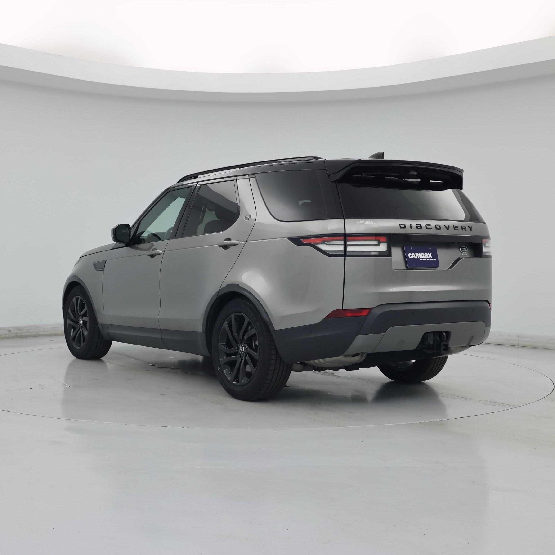Thumbnail: 2019 Land Rover Discovery - 2