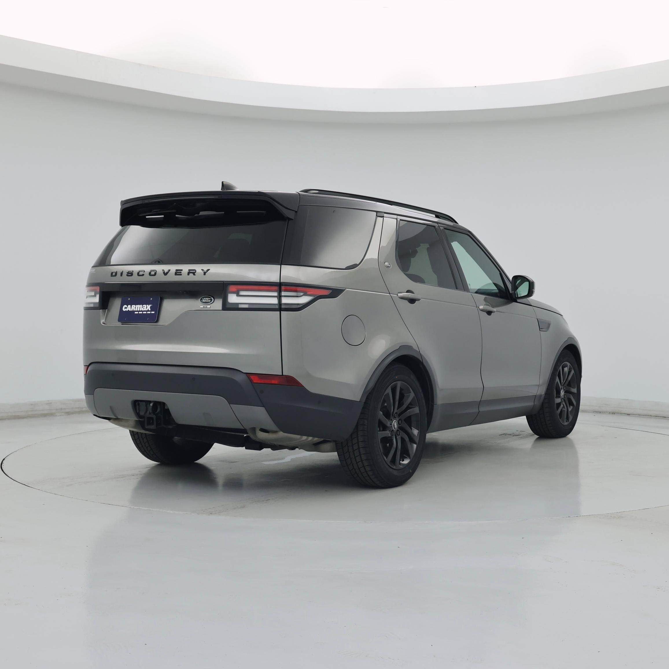 Thumbnail: 2019 Land Rover Discovery - 8