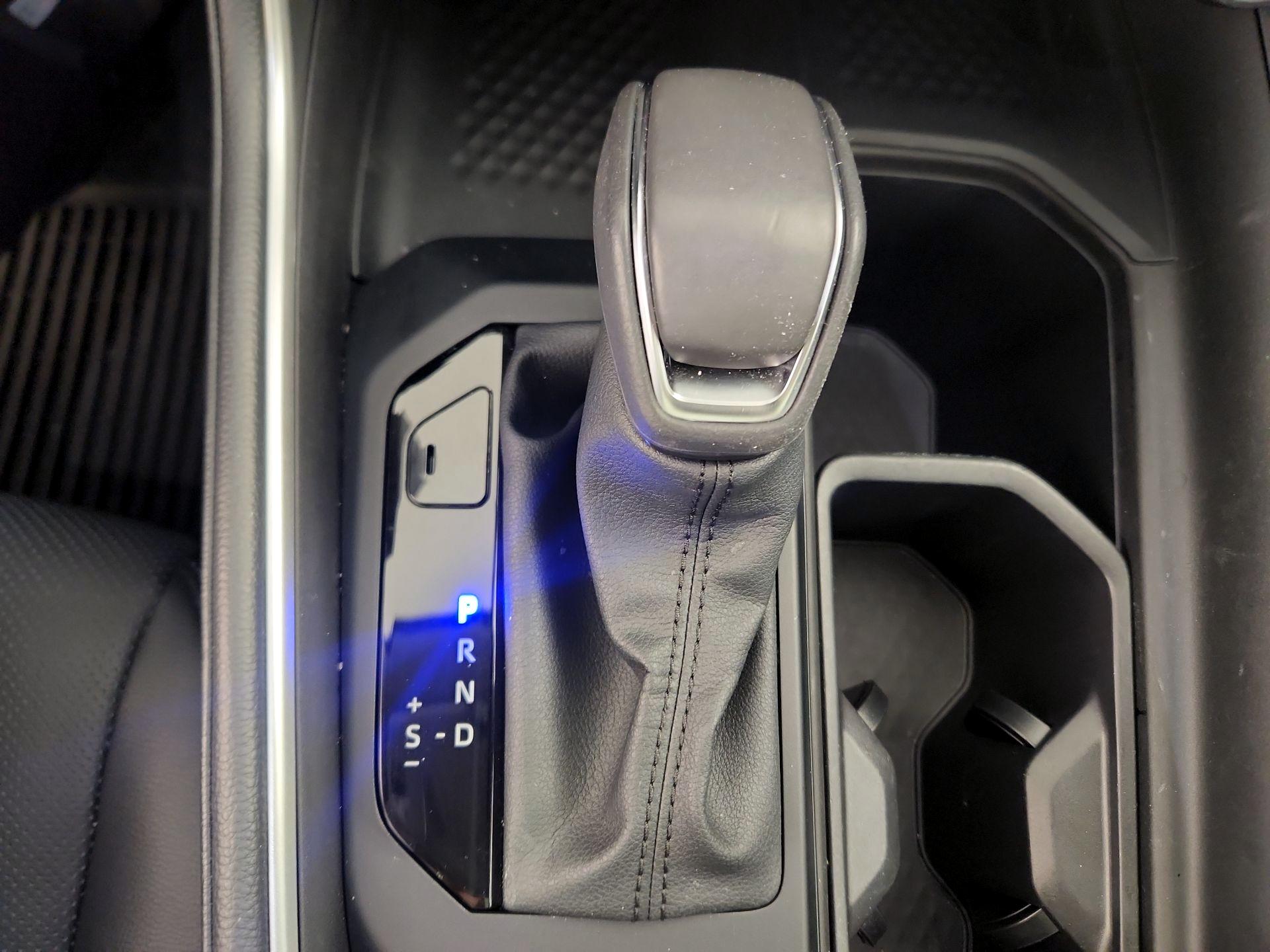 Thumbnail: 2026 Toyota Highlander - 18