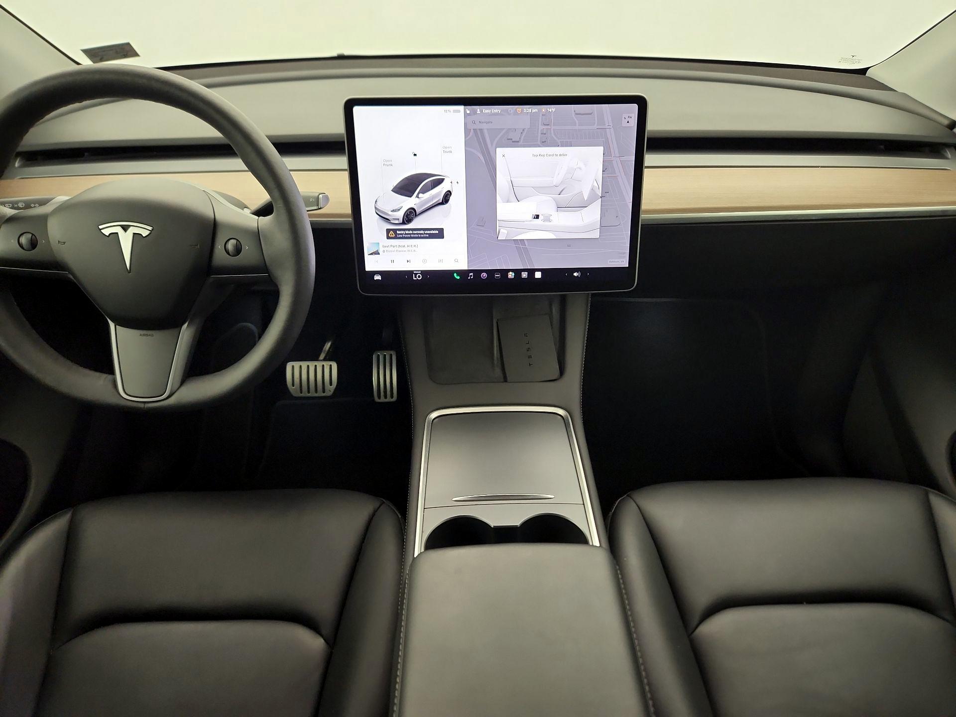 Thumbnail: 2023 Tesla Model Y - 9