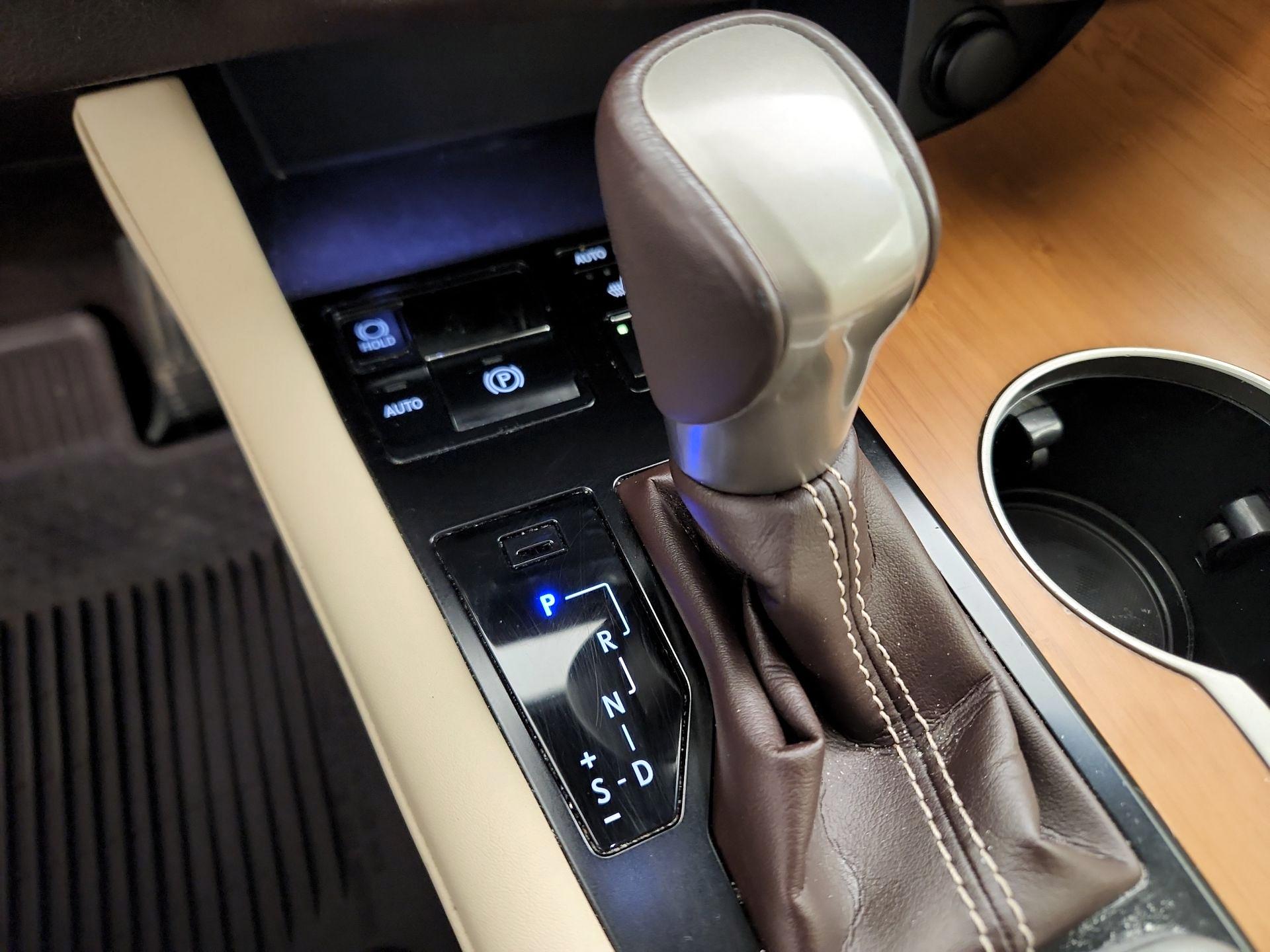 Thumbnail: 2019 Lexus RX - 17