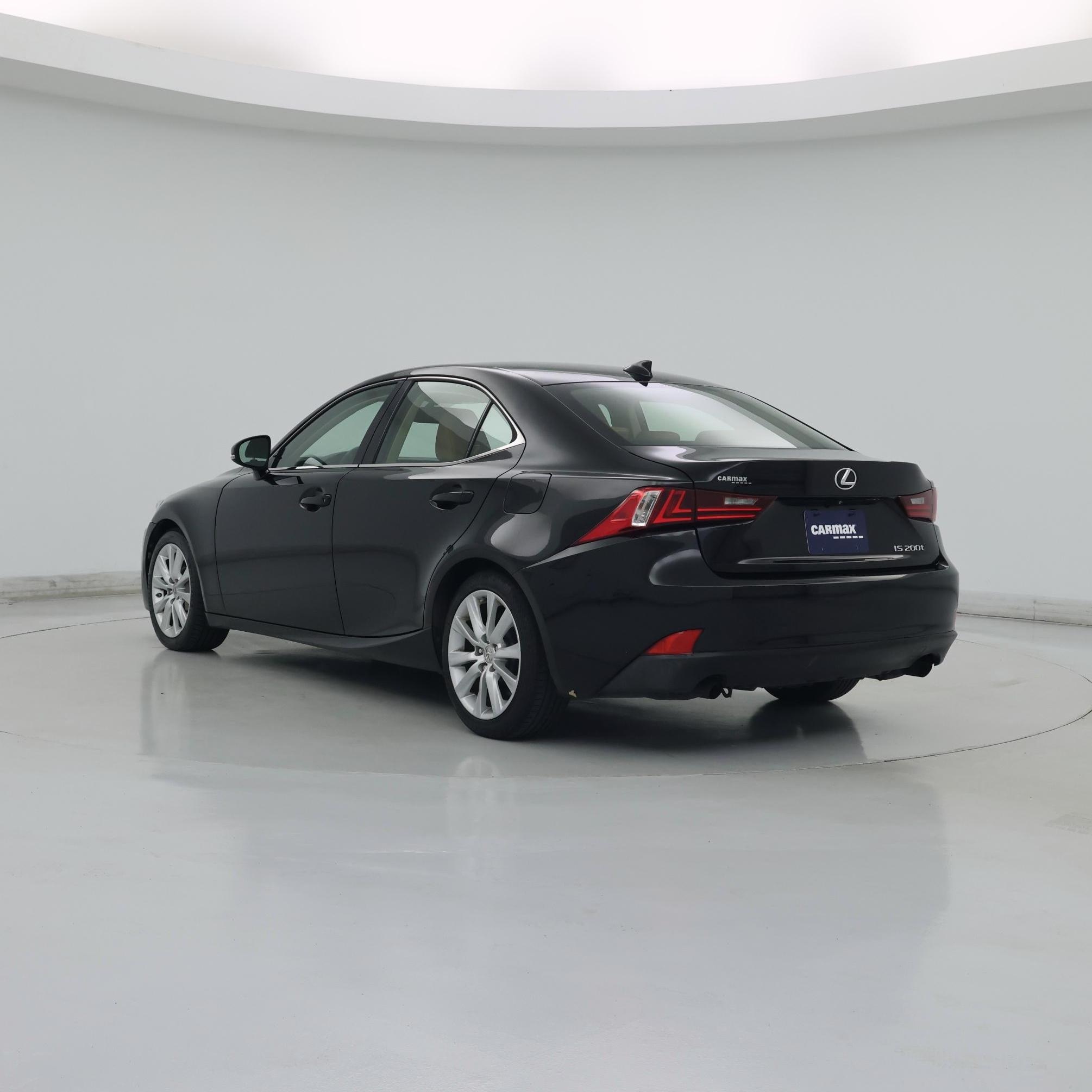 Thumbnail: 2016 Lexus IS - 2