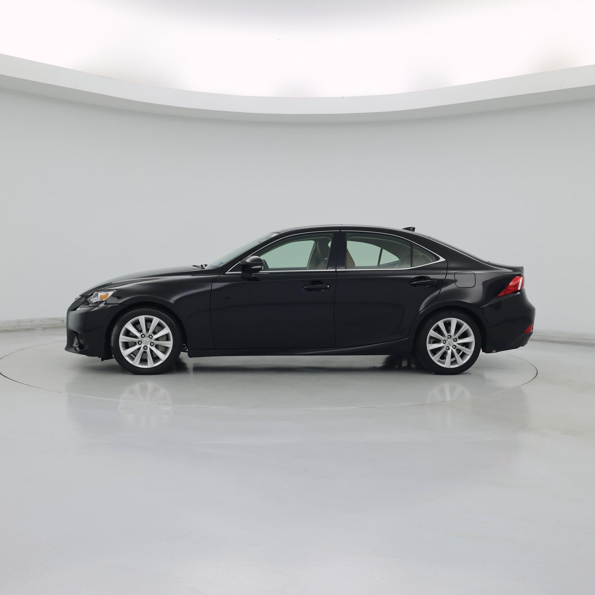 Thumbnail: 2016 Lexus IS - 3