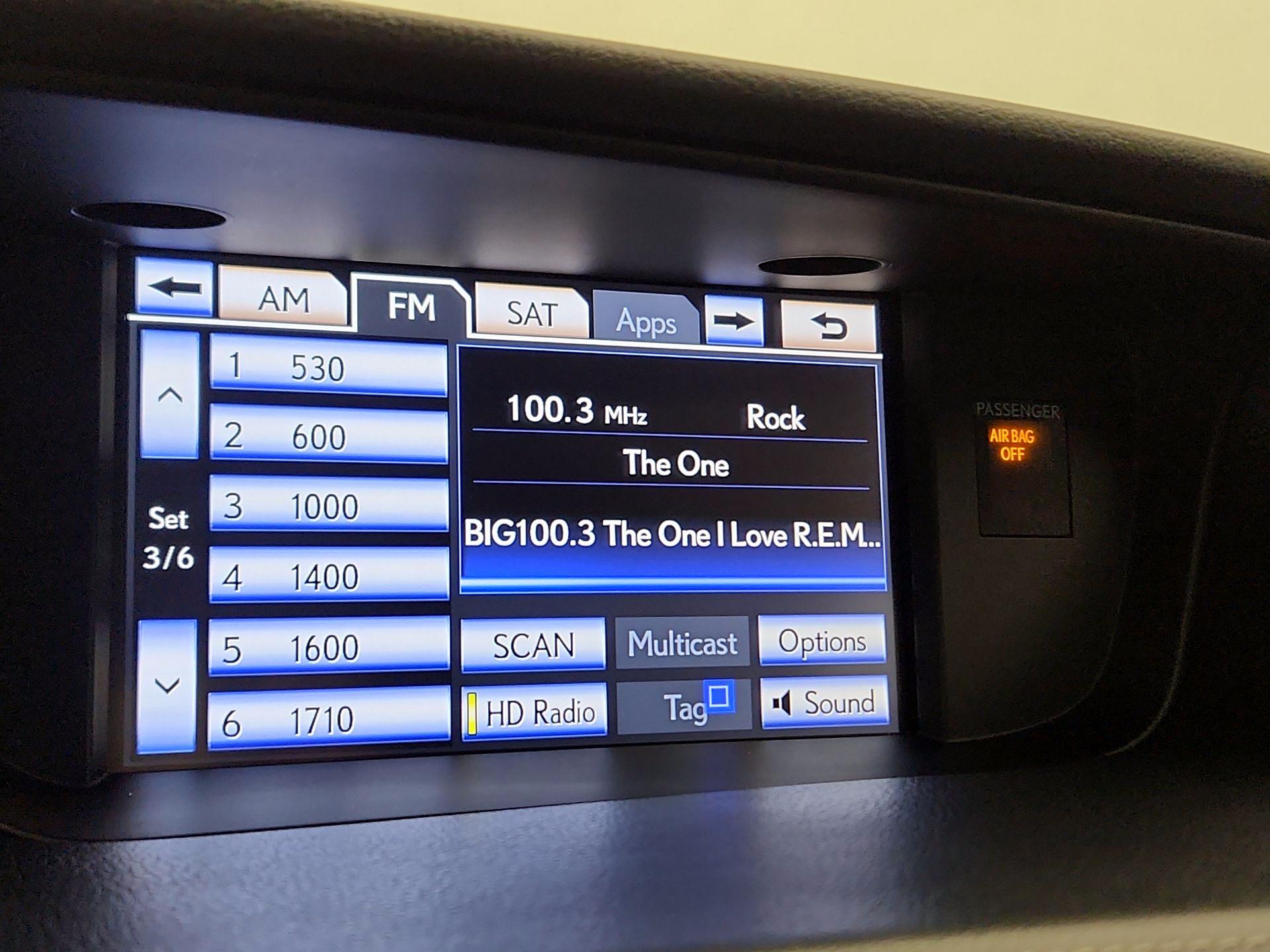 Thumbnail: 2014 Lexus ES - 16