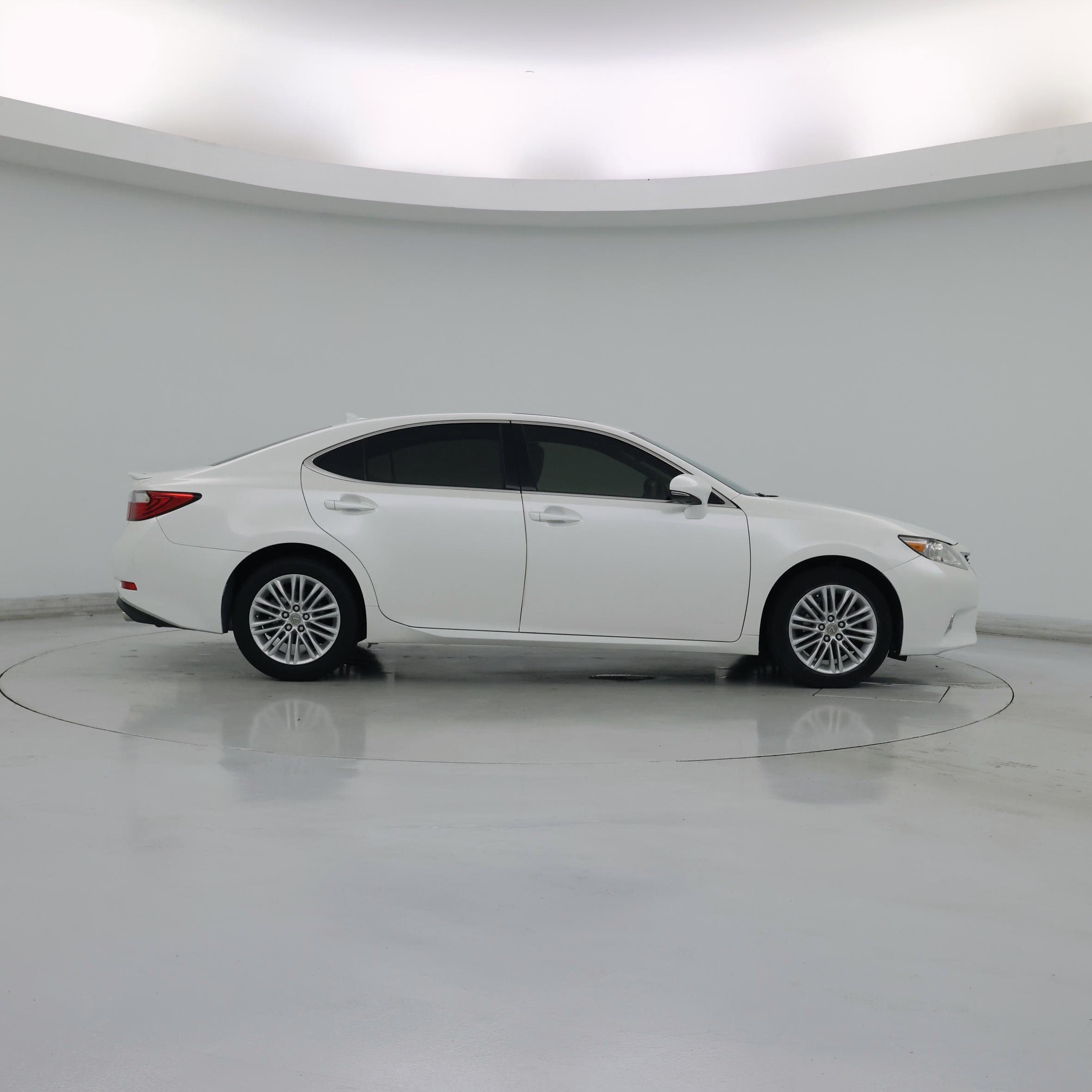 Thumbnail: 2014 Lexus ES - 7