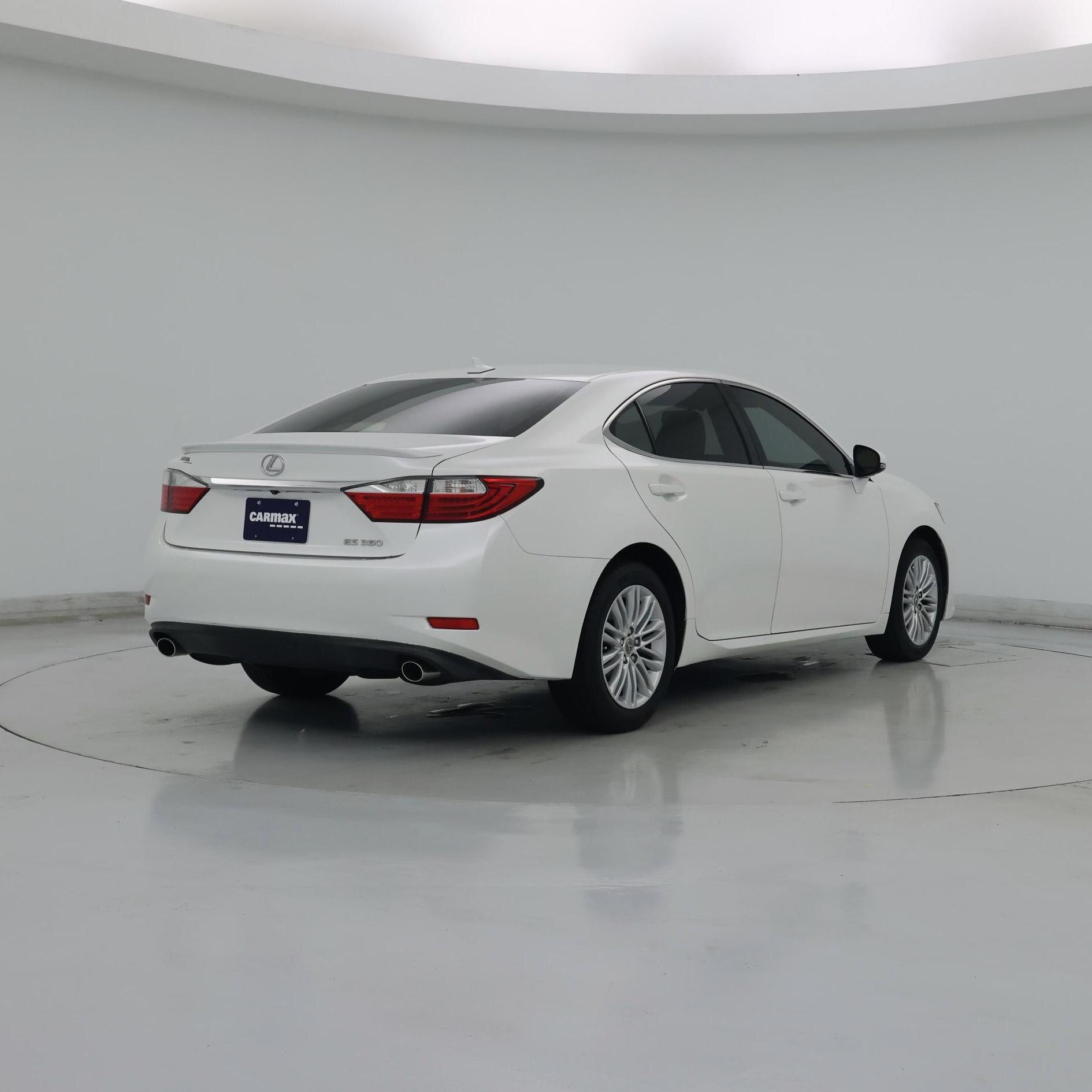 Thumbnail: 2014 Lexus ES - 8