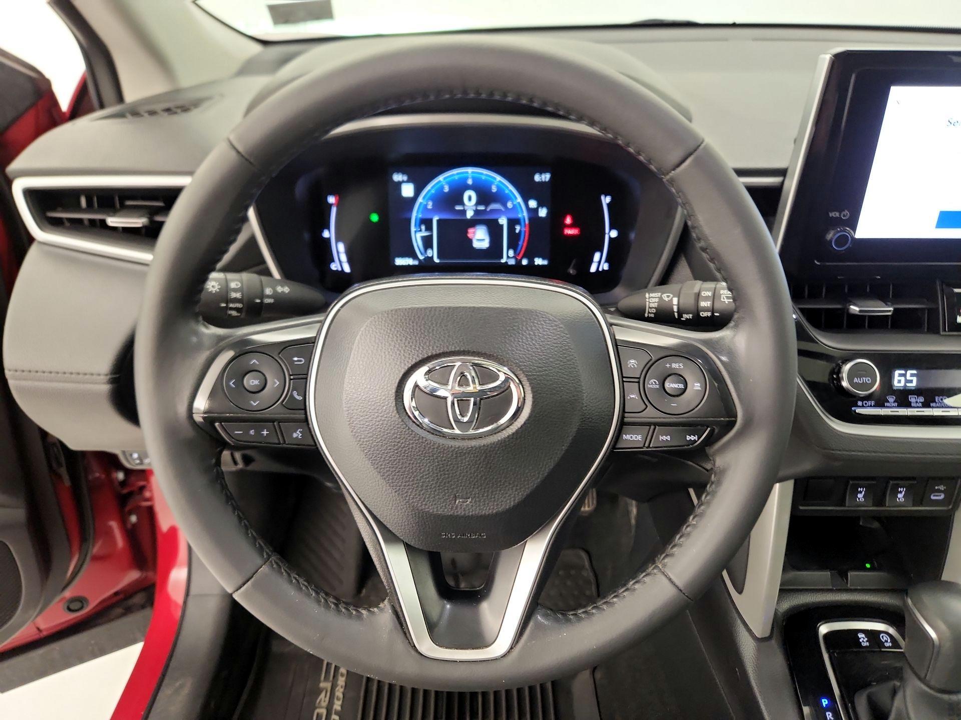Thumbnail: 2024 Toyota Corolla Cross - 10