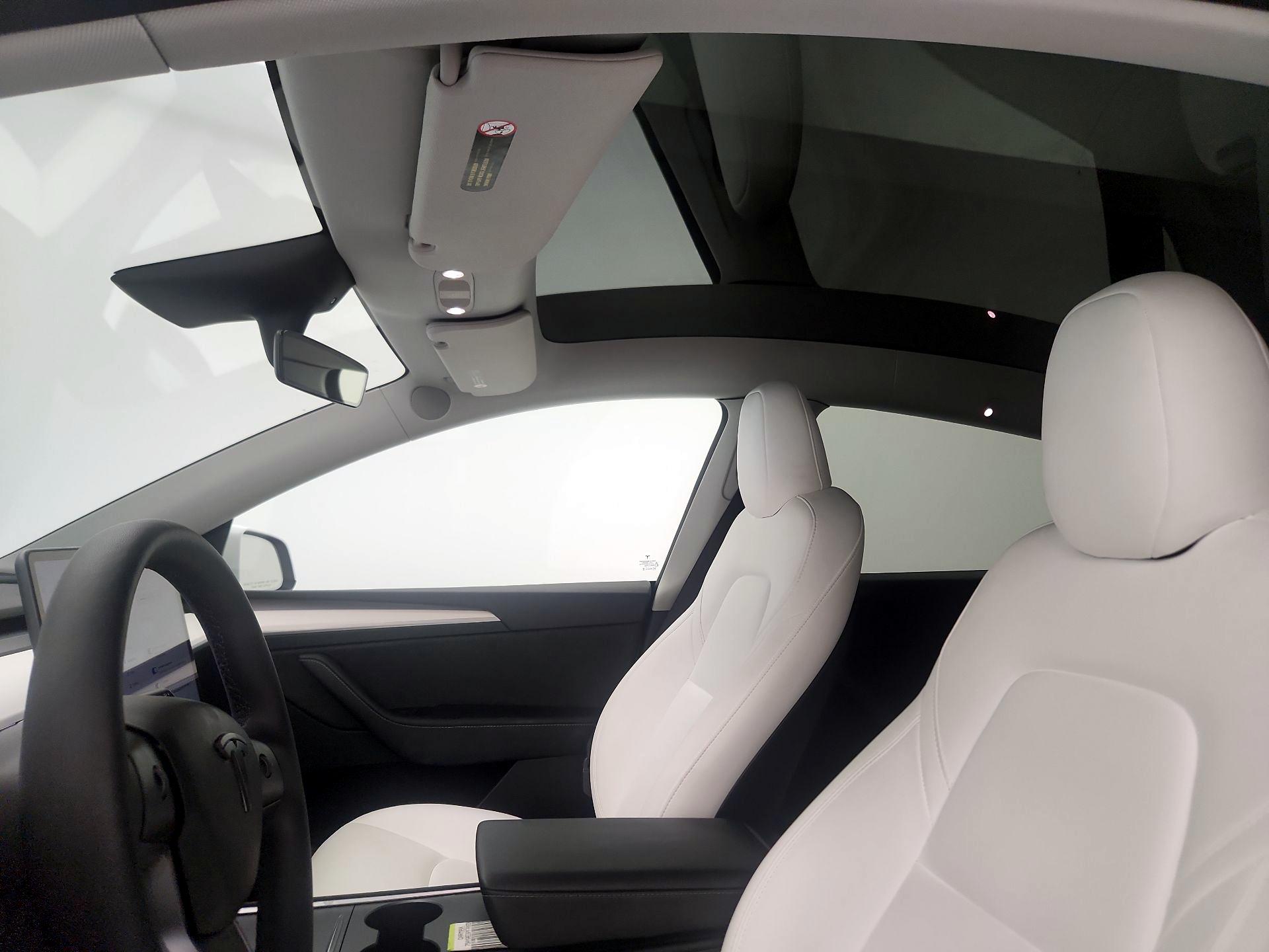 Thumbnail: 2023 Tesla Model Y - 18