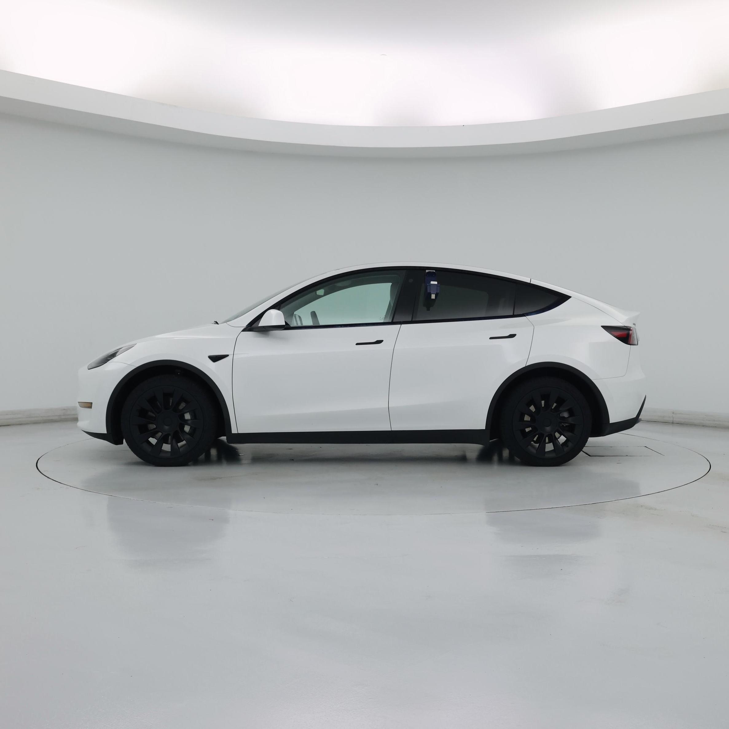 Thumbnail: 2023 Tesla Model Y - 3