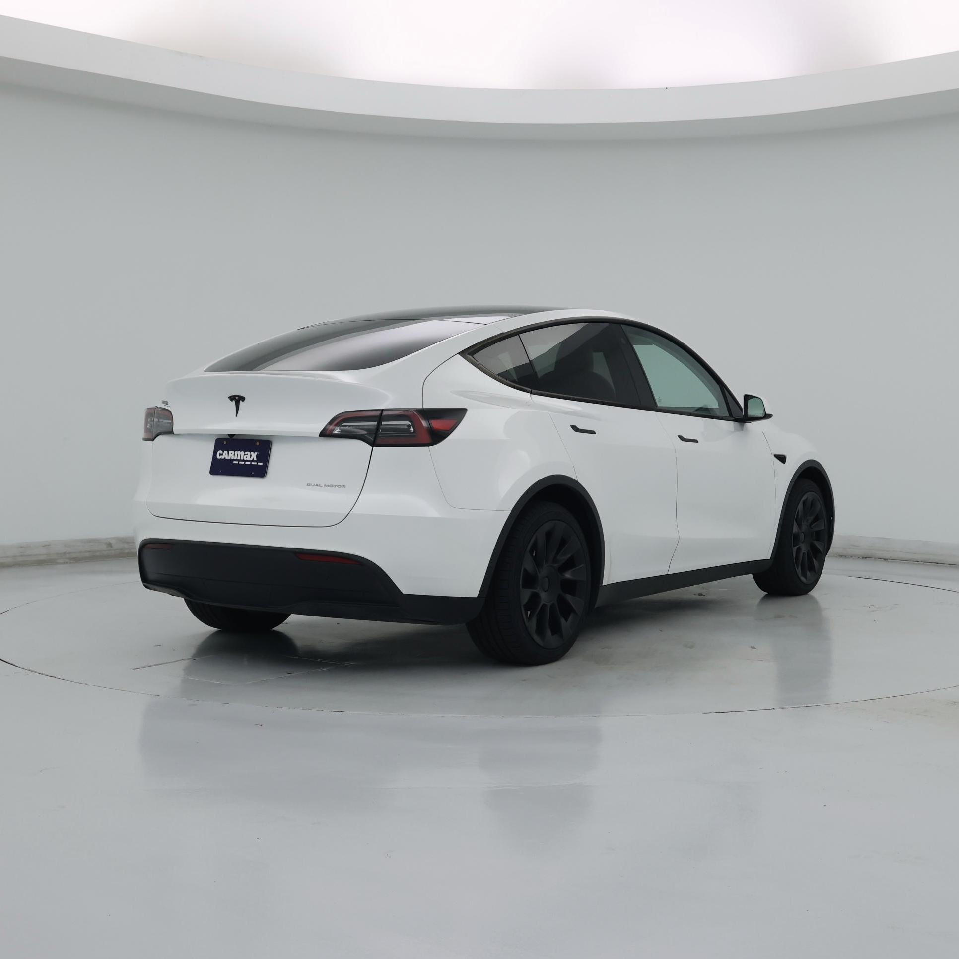 Thumbnail: 2023 Tesla Model Y - 8