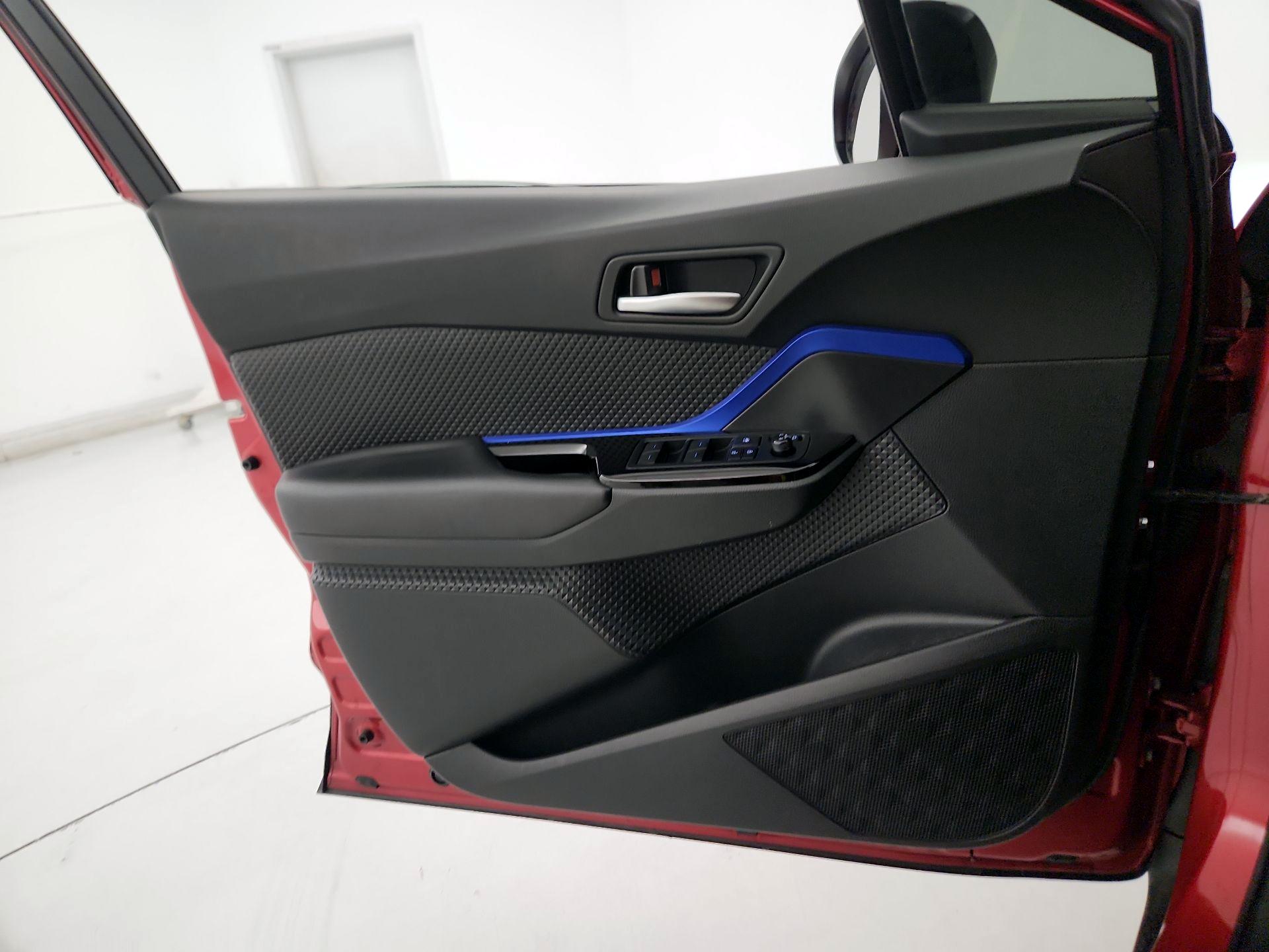 Thumbnail: 2020 Toyota C-HR - 12