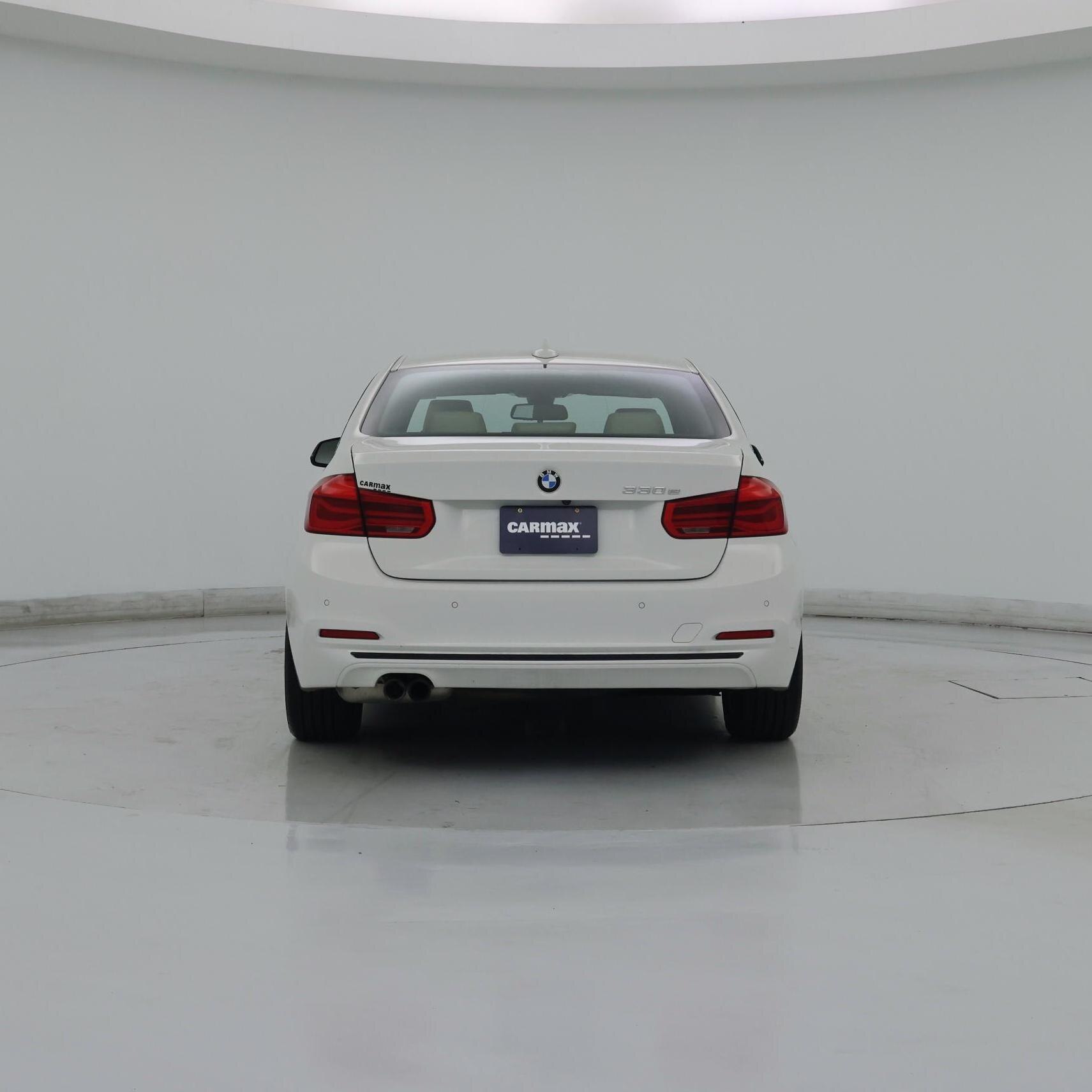 Thumbnail: 2017 BMW 3 Series - 6