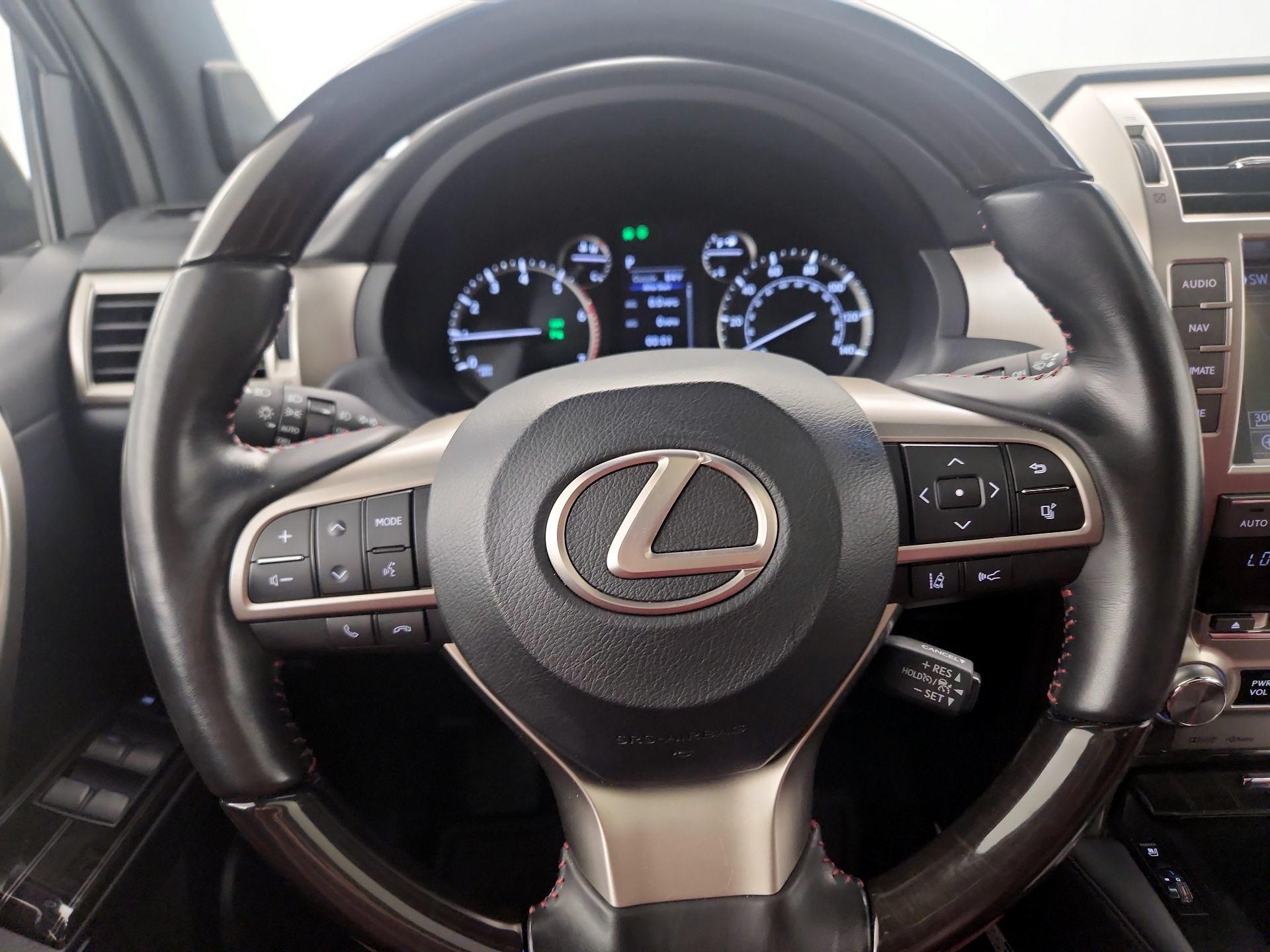 Thumbnail: 2021 Lexus GX - 10