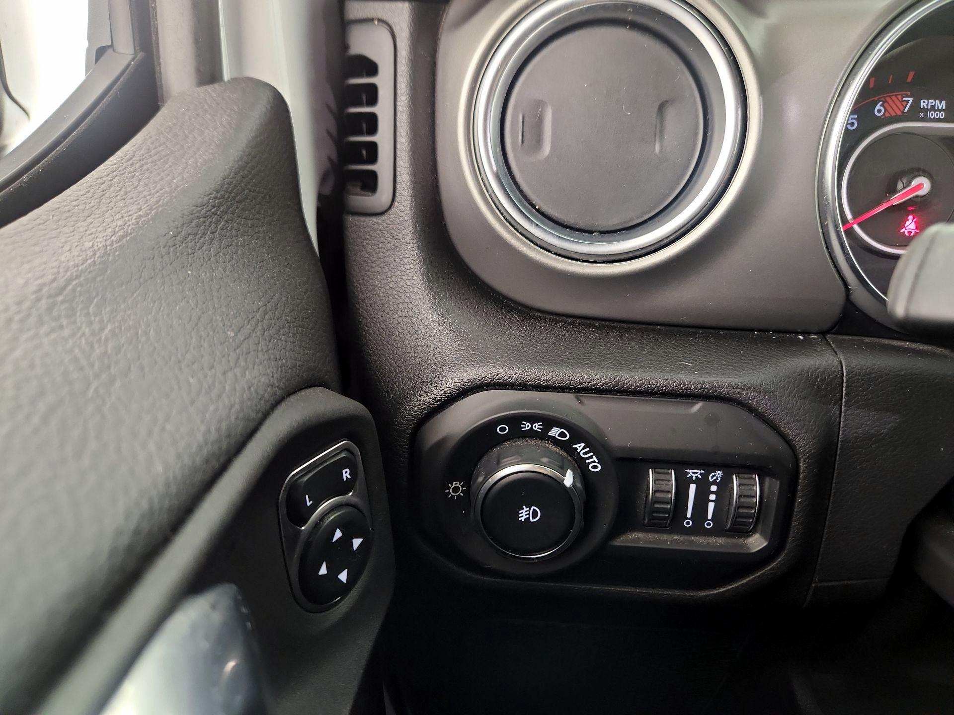 Thumbnail: 2021 Jeep Wrangler - 13