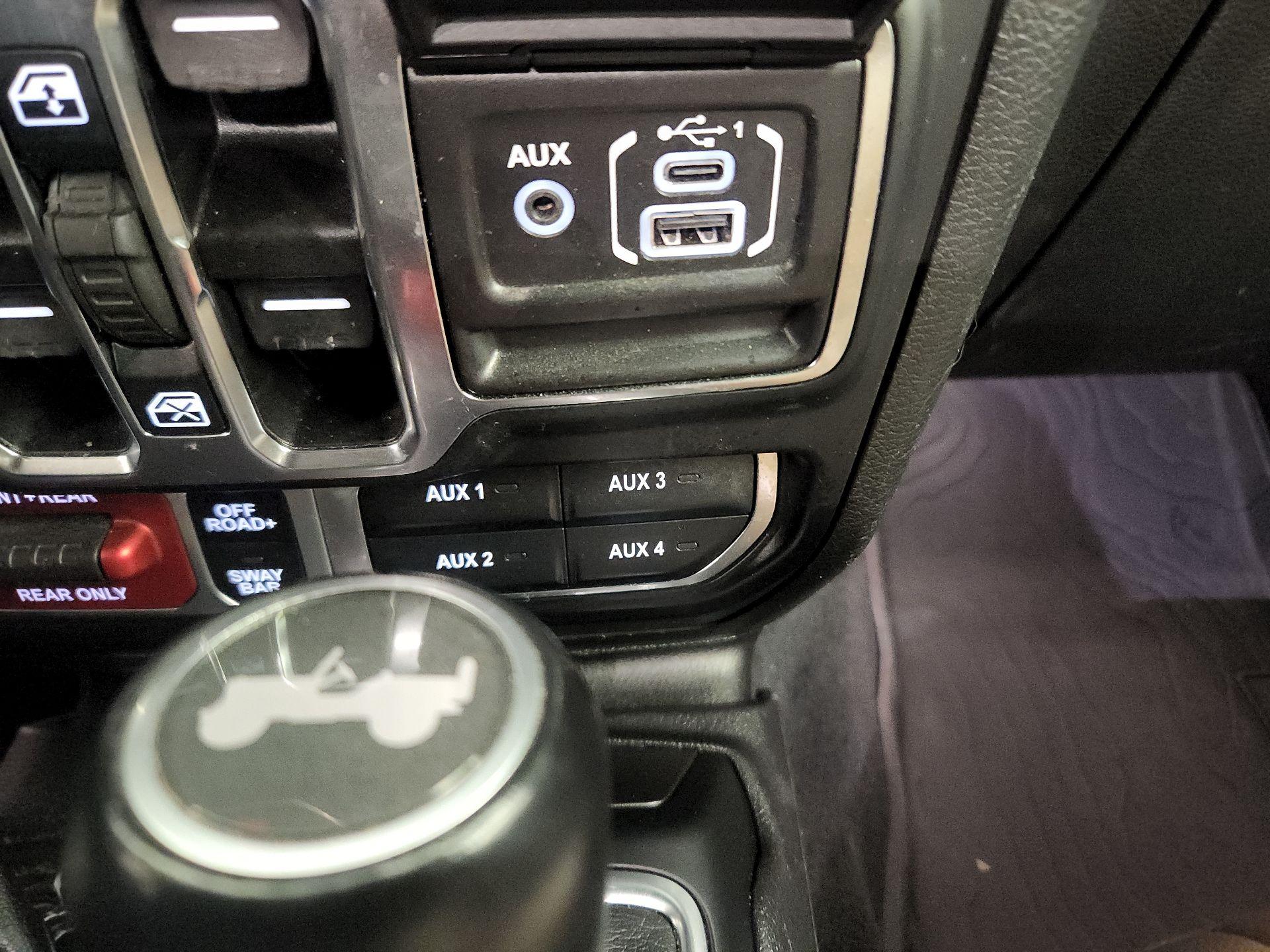 Thumbnail: 2021 Jeep Wrangler - 19